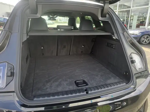 BMW Ix view 10