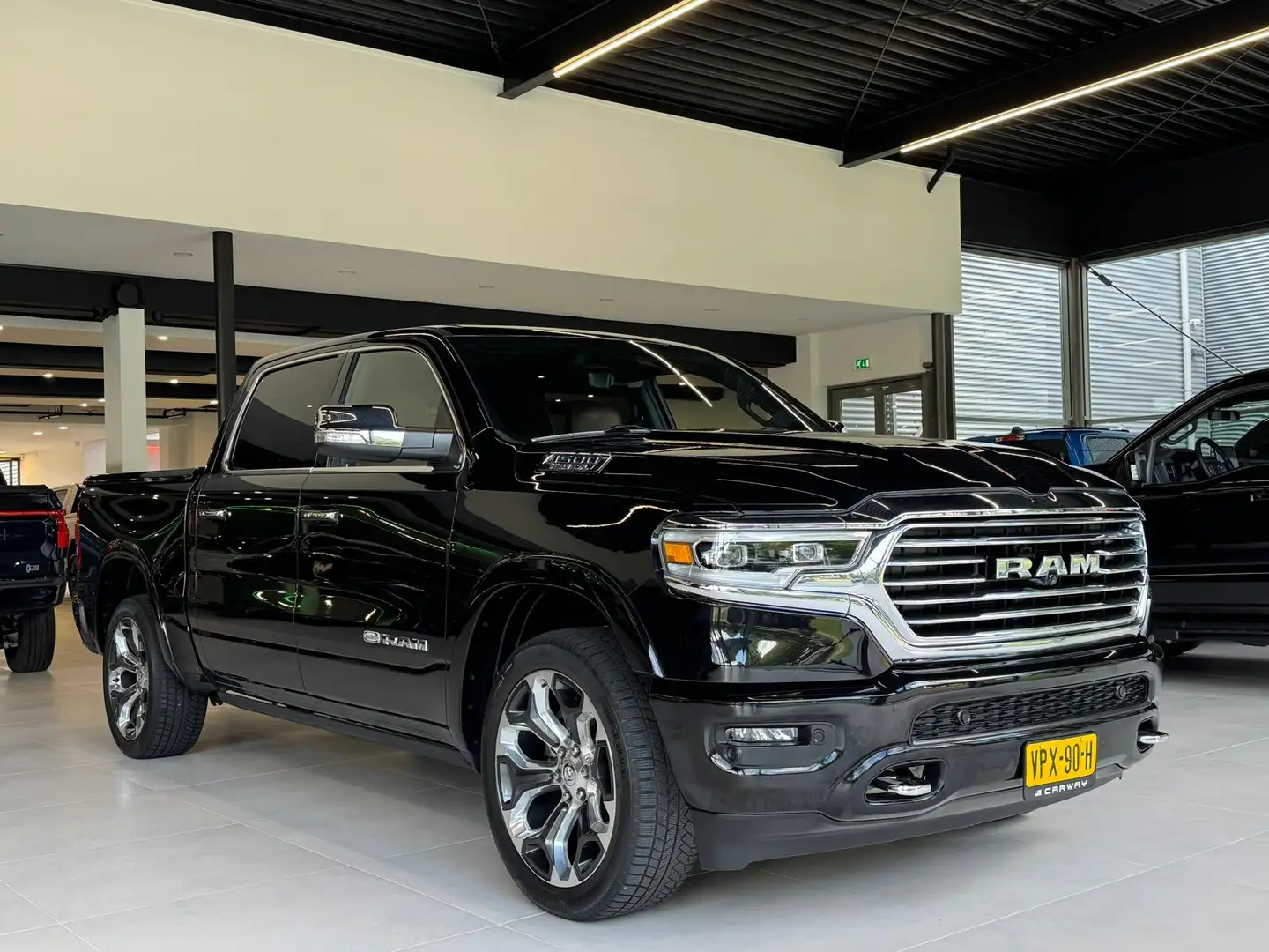 RAM 1500 5.7 V8 4x4 Limited Longhorn NL-AUTO alle opties!! Noir - 2