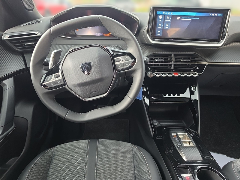 Peugeot 2008 1.2 PureTech 130 Allure LED PDC Navi Kamera — photo 8