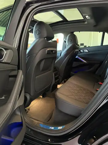 BMW X6 view 11
