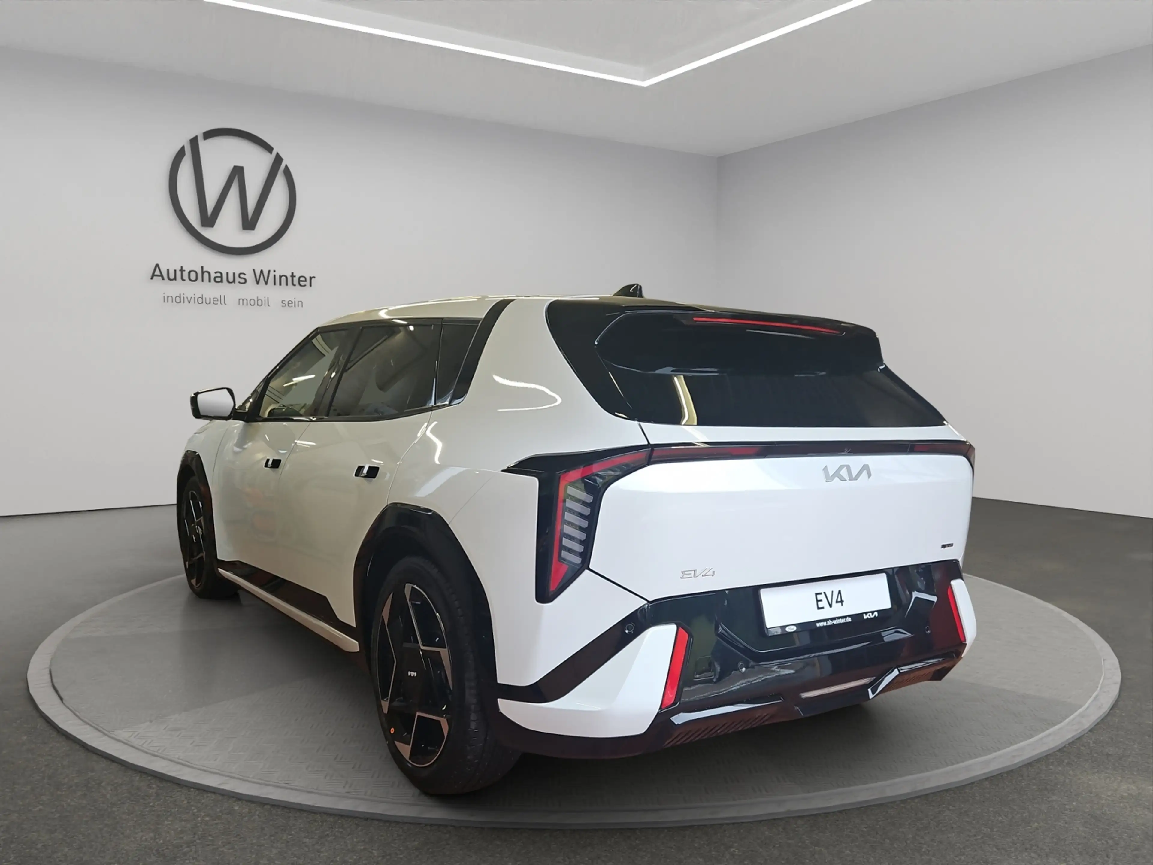 Kia EV4 81kW Hatchback GT-Line P10 HeadUp 360° LED Navi 1 — photo 4