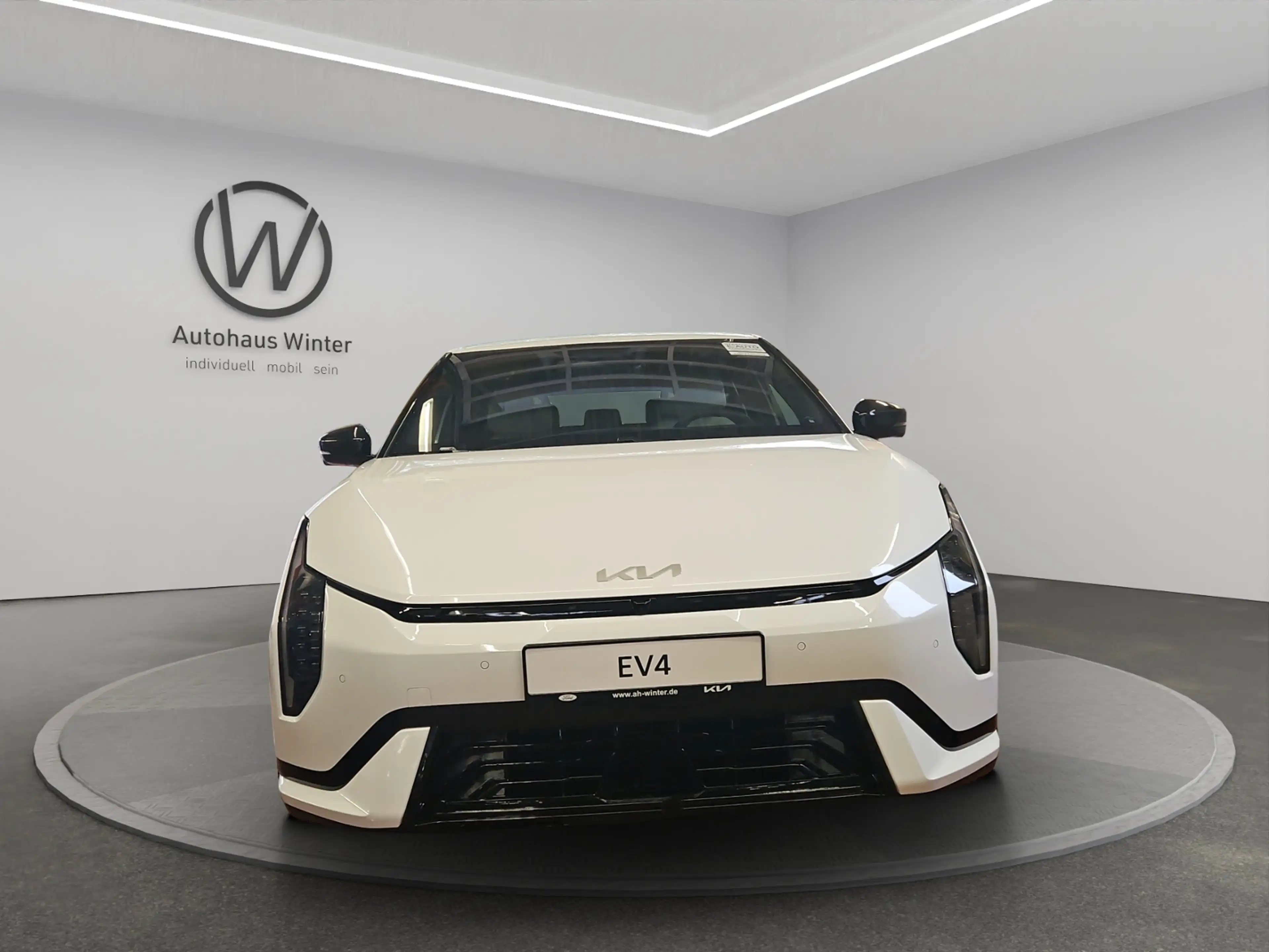 Kia EV4 81kW Hatchback GT-Line P10 HeadUp 360° LED Navi 1 — photo 3