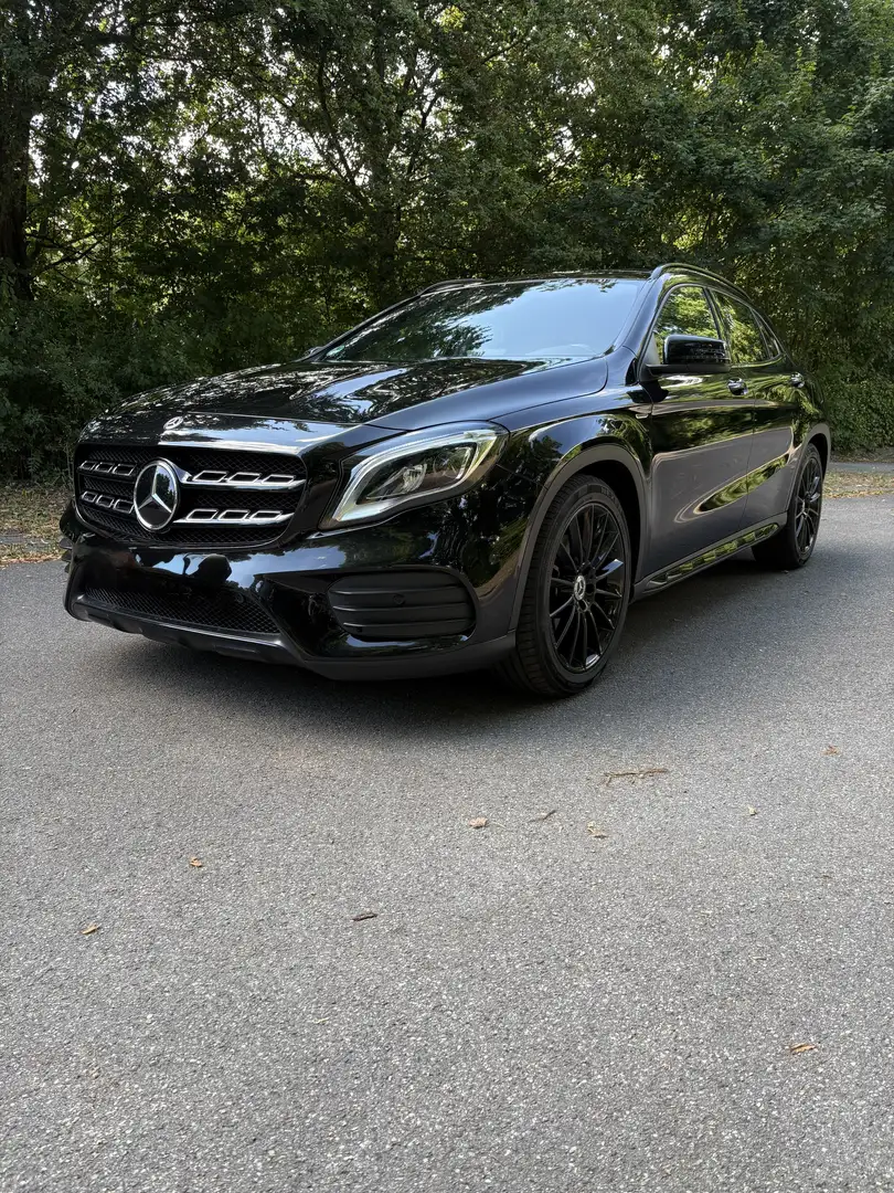 Mercedes-Benz GLA 250 GLA 250 4Matic Urban Style Edition Negru - 2