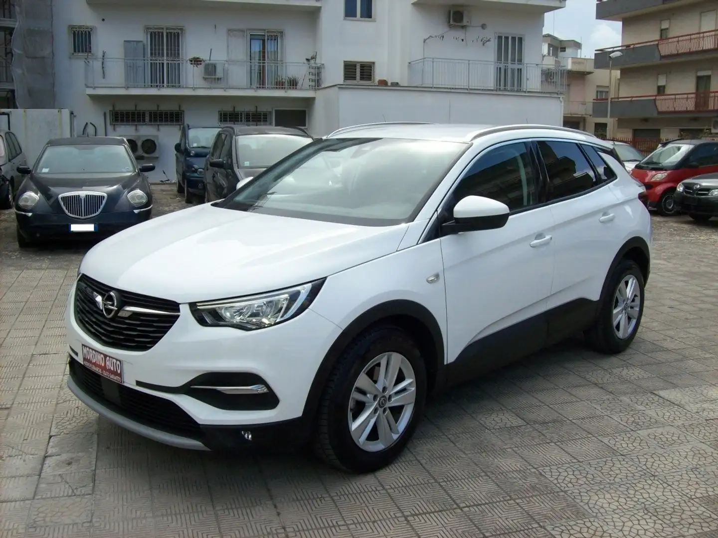 Opel Grandland X 1.5 ecotec diesel 130CV AT8 Innovation Bianco - 1