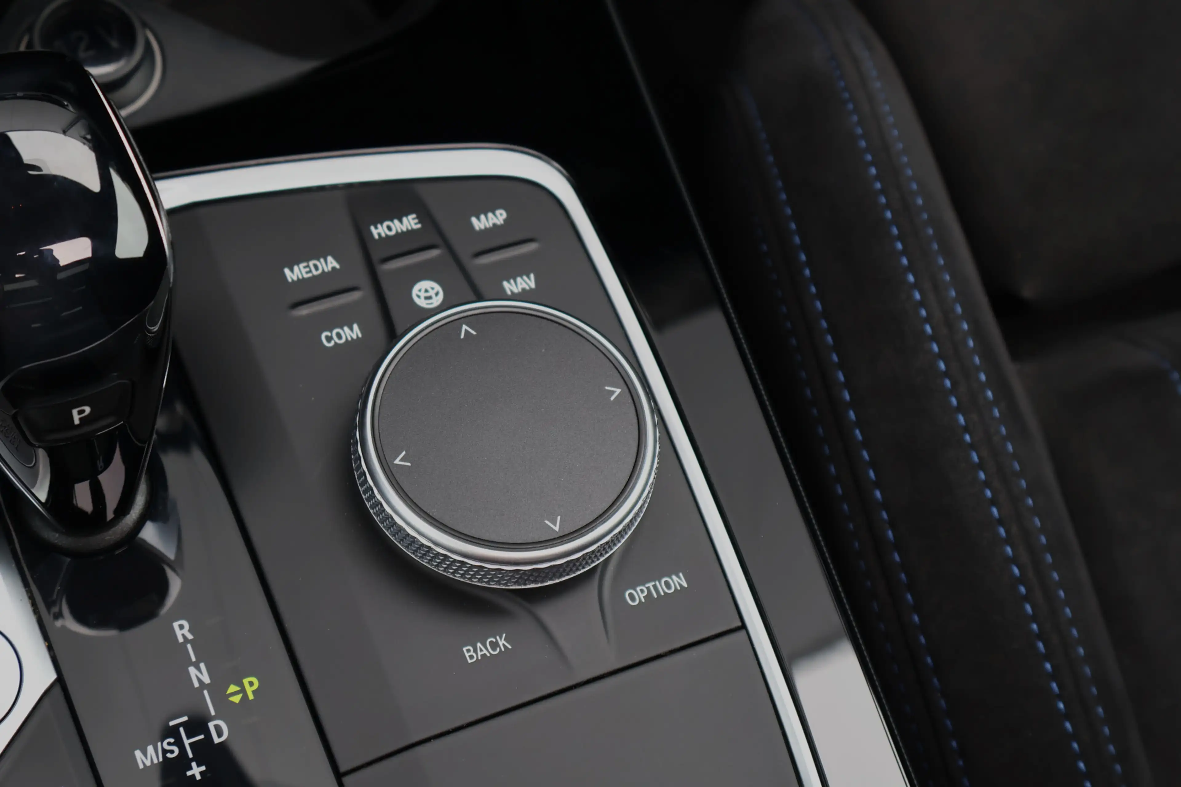 BMW 235 2-serie Gran Coupé M235i xDrive High Executive 306 — photo 37