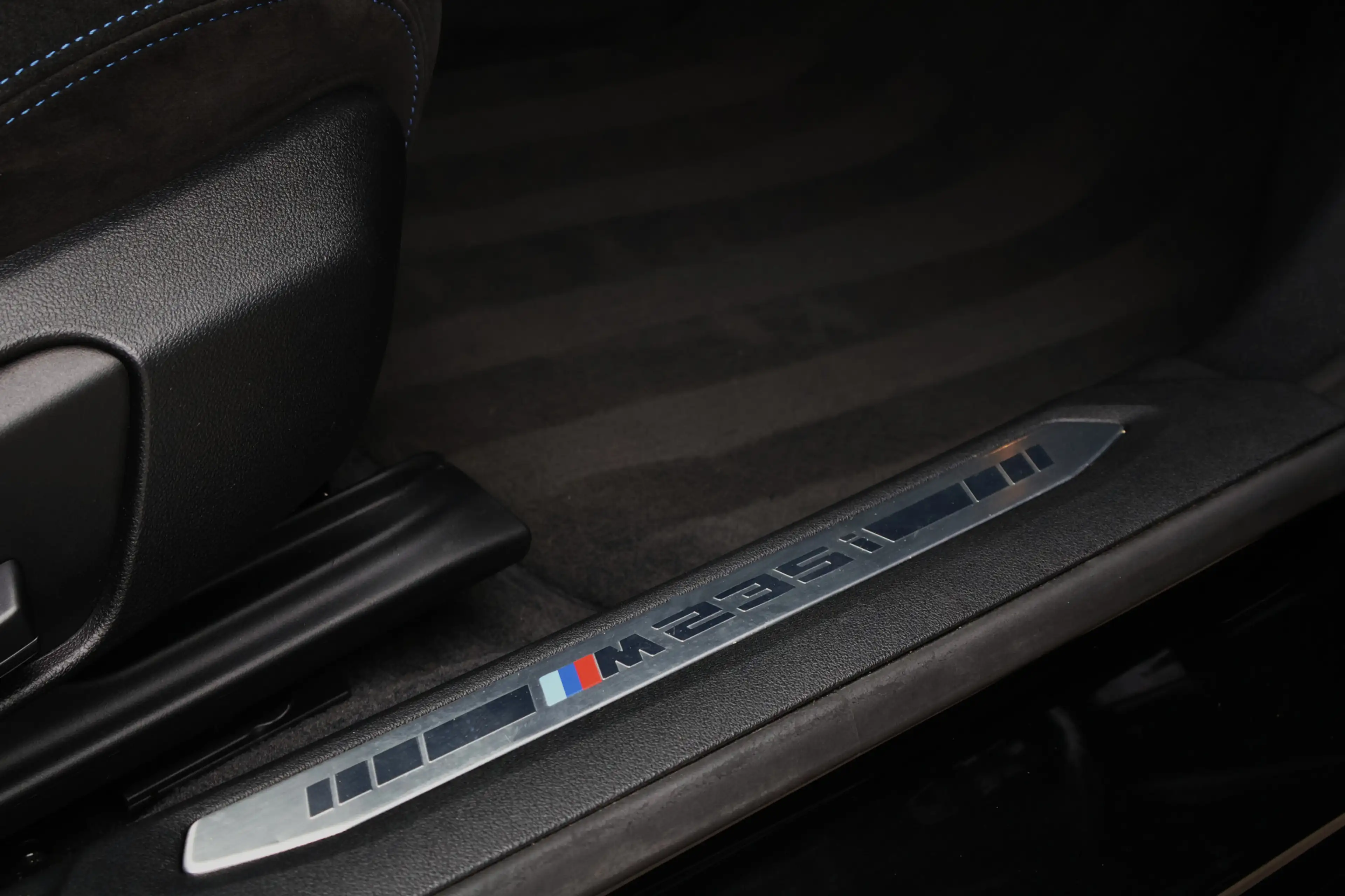 BMW 235 2-serie Gran Coupé M235i xDrive High Executive 306 — photo 50