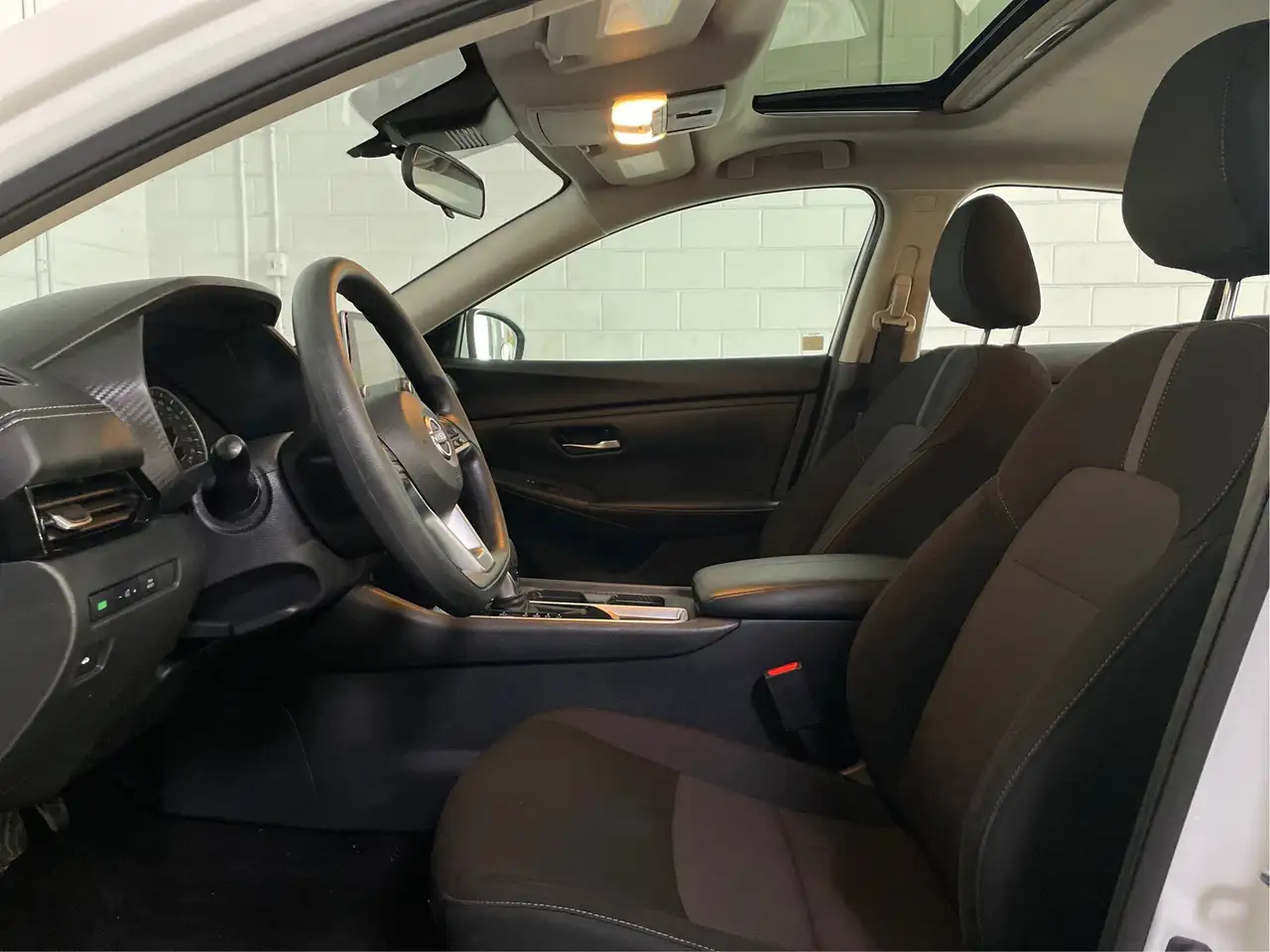 Nissan Sentra снимка Nissan Sentra
