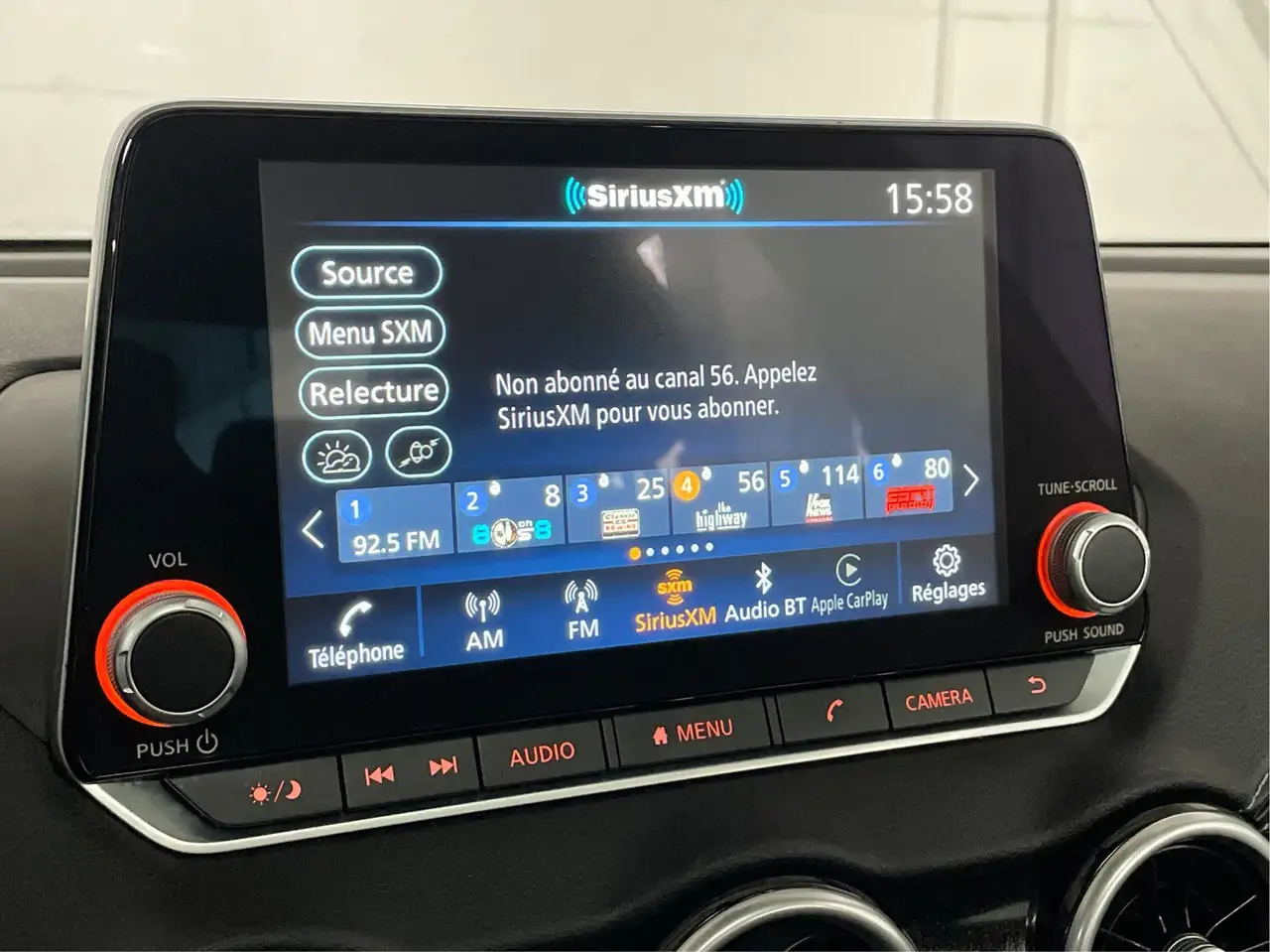 Nissan Sentra снимка Nissan Sentra