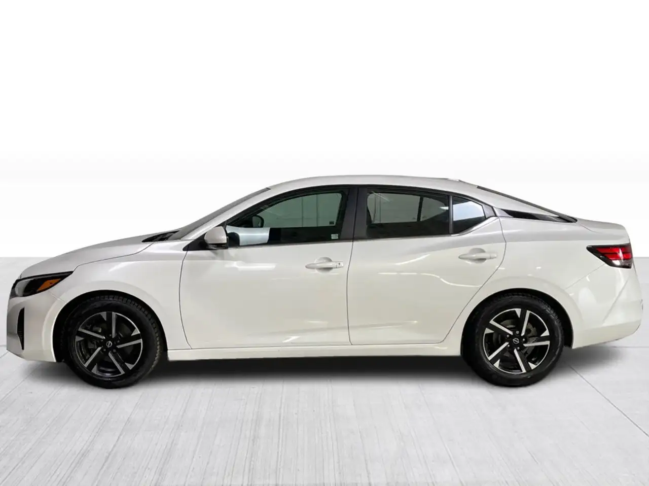 Nissan Sentra снимка Nissan Sentra