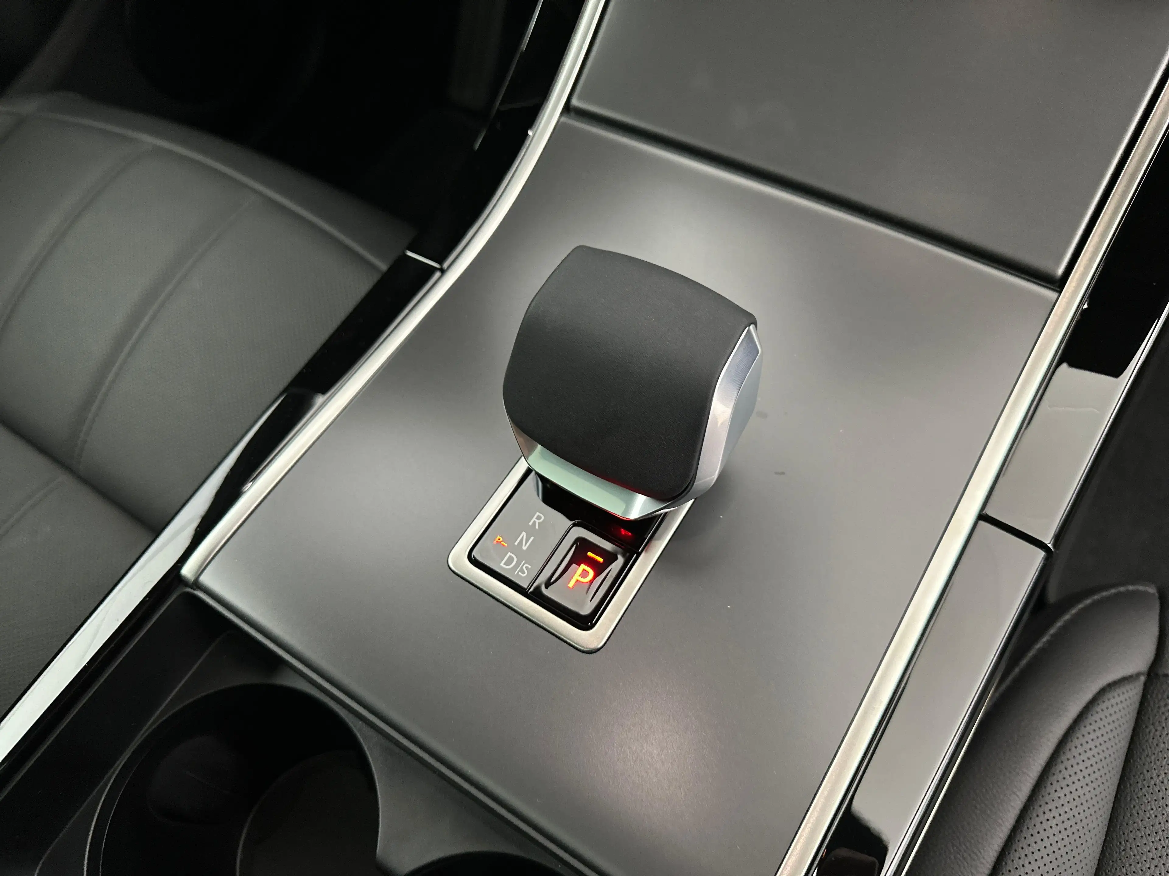 Land Rover Range Rover Evoque P160 S FWD Auto. 26.5MY — photo 12