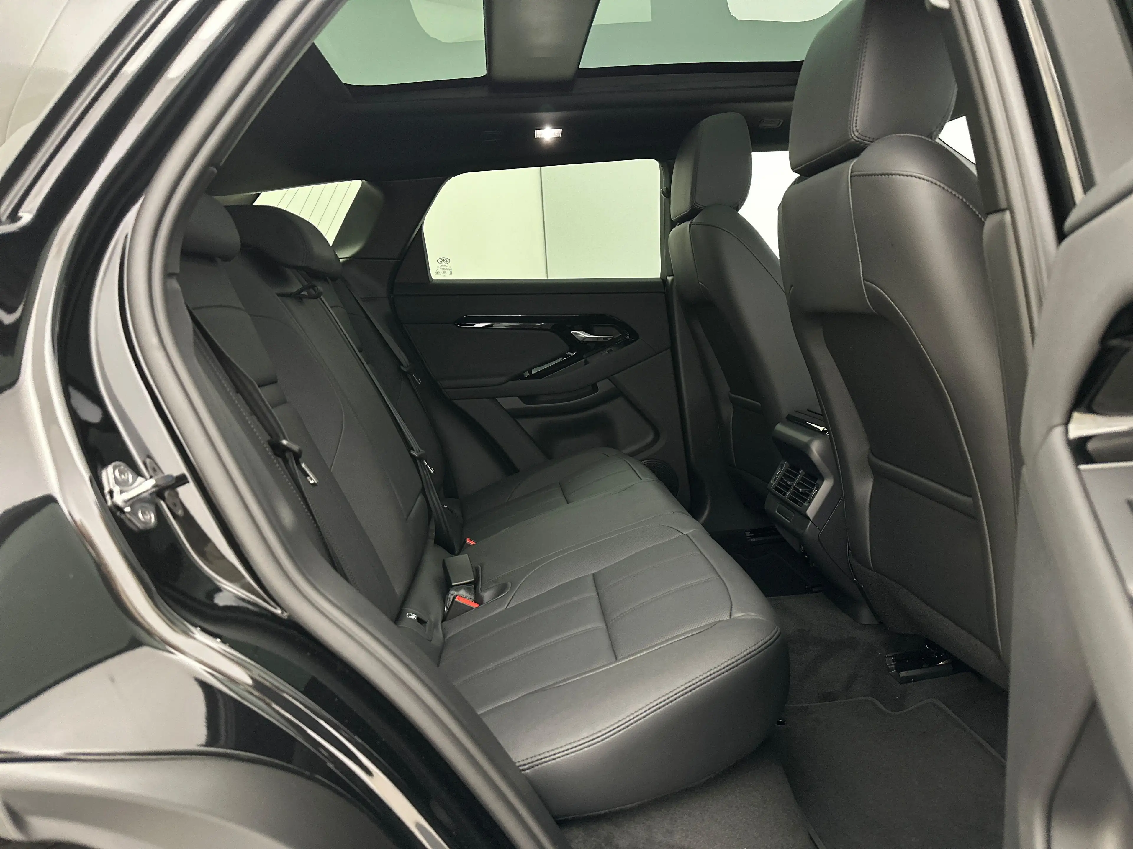 Land Rover Range Rover Evoque P160 S FWD Auto. 26.5MY — photo 5