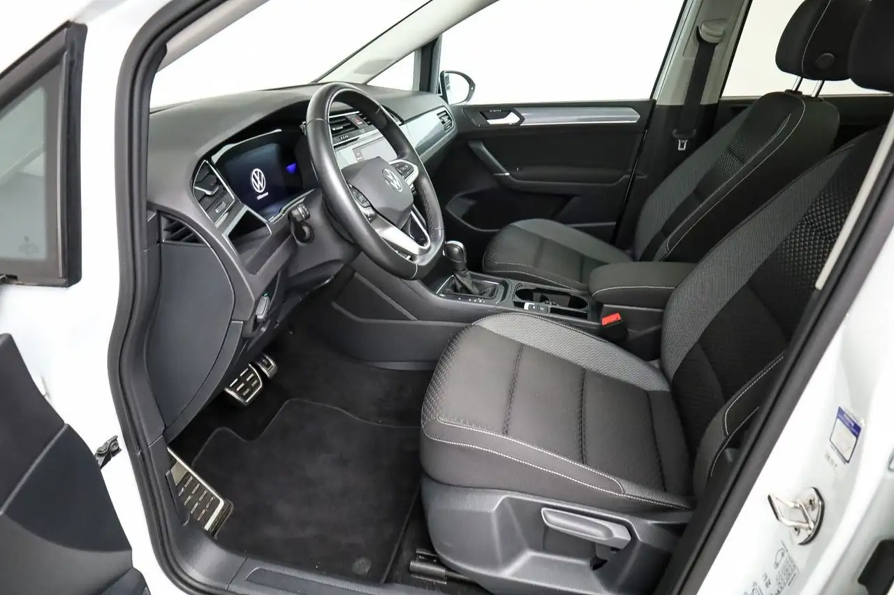 Volkswagen Touran 2.0 TDI DSG R-LINE*IQ.LIGHT*PANO*PDC*SHZ* 10