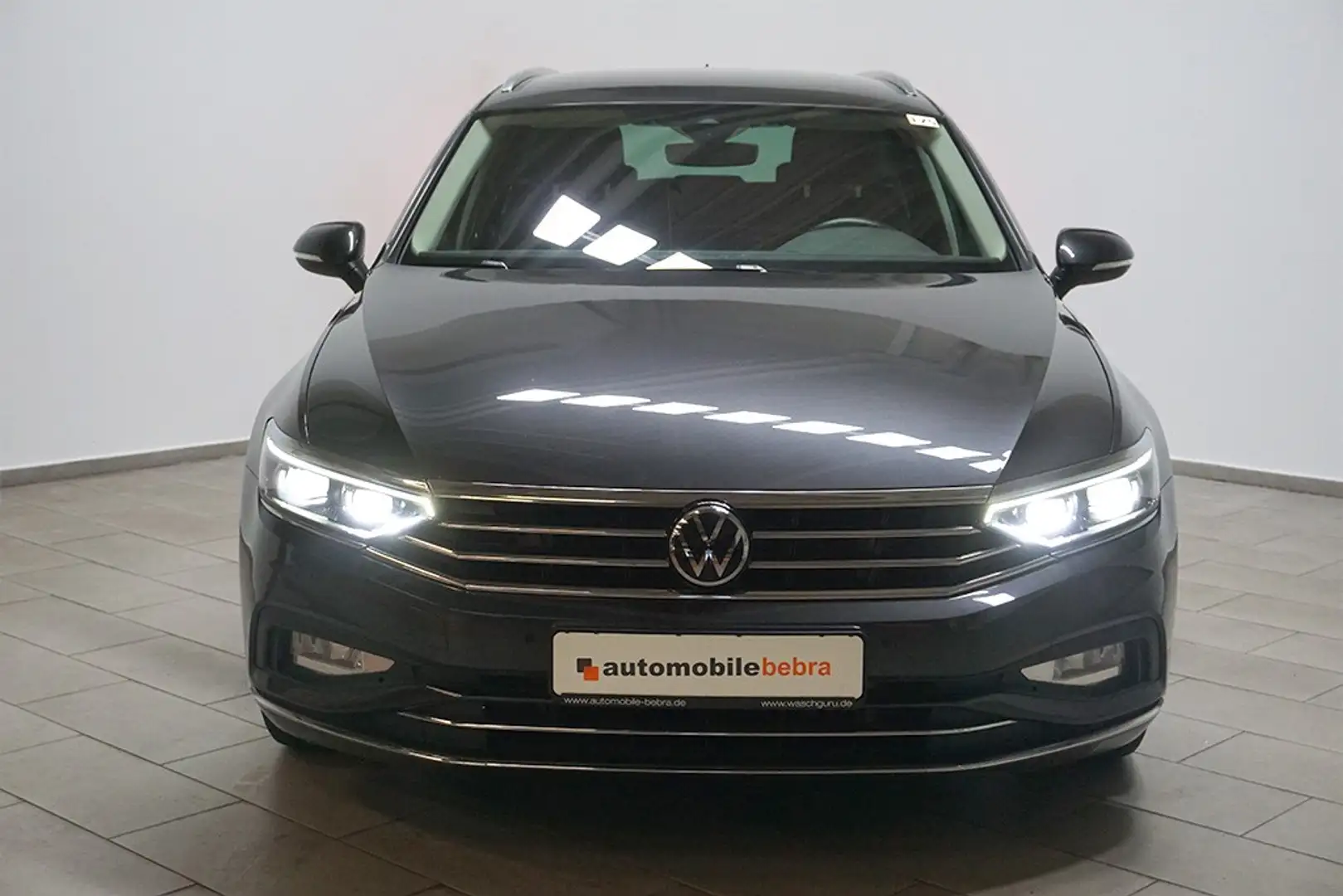 Volkswagen Passat 1.5TSI DSG Elegance AHK Navi Matrix Grau - 2