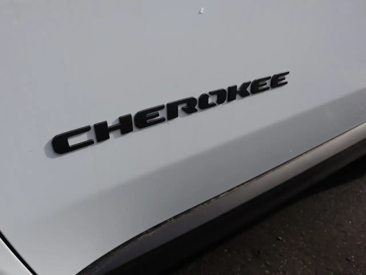 Jeep Cherokee снимка Jeep Cherokee