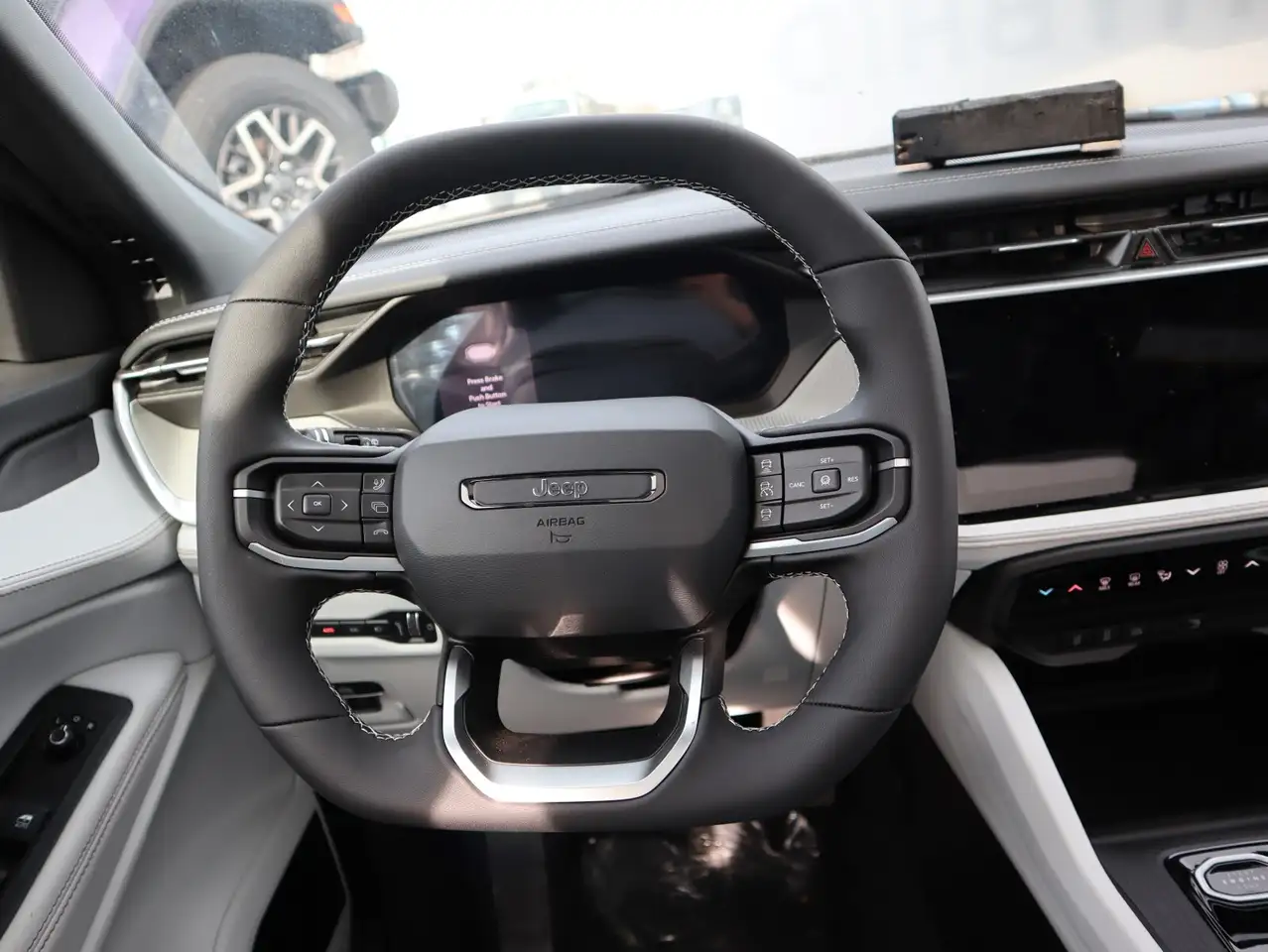 Jeep Cherokee снимка Jeep Cherokee