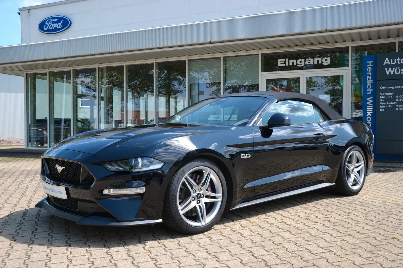 Ford Mustang GT Convertible inkl. neue WKR ! TOP-Zust Schwarz - 2