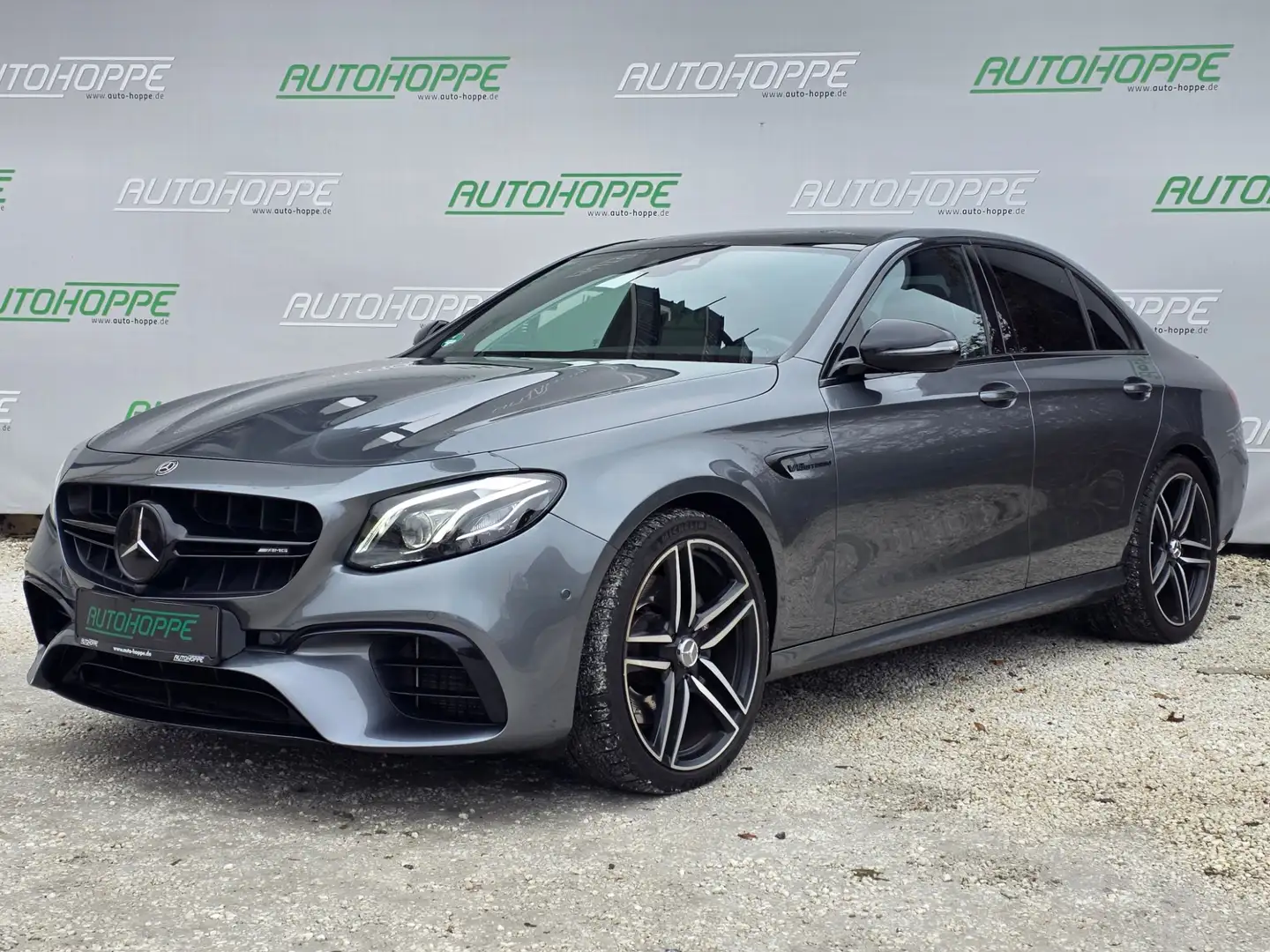 Mercedes-Benz E 63 AMG E 63 AMG 4Matic+ Performance, Pano, Multibeam... Grau - 1