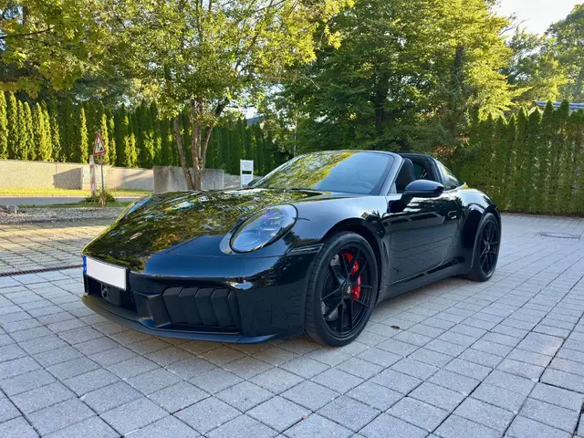 Porsche 992 .2Targa*4*GTS*Lift*BOSE*Approved*full equiped