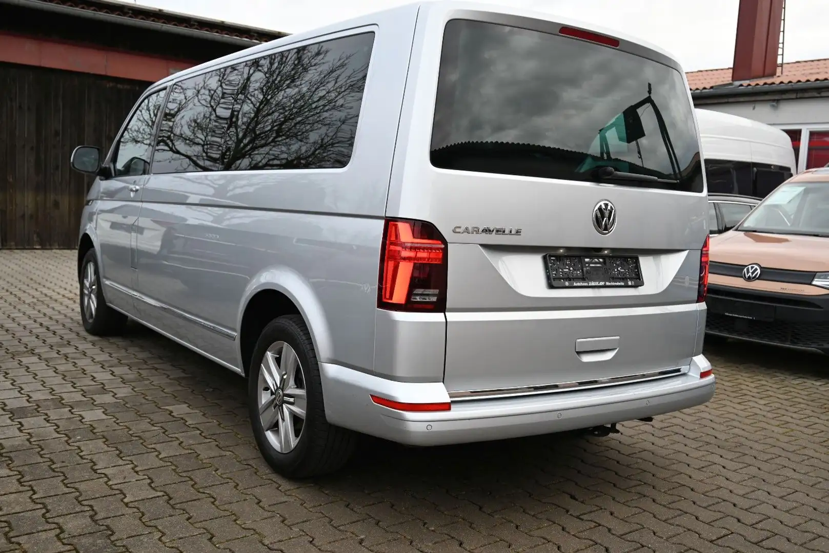 Volkswagen T6 Caravelle Highline Lang/Leder/LED/ Silber - 2