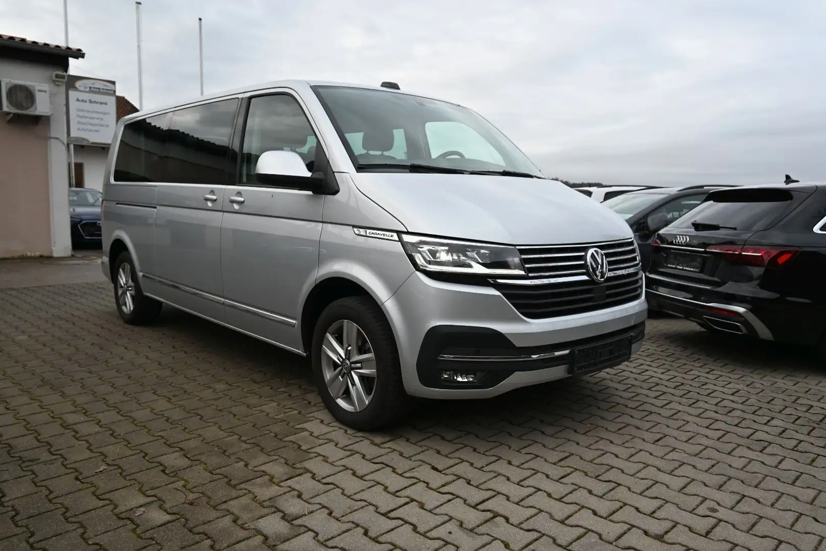 Volkswagen T6 Caravelle Highline Lang/Leder/LED/ Silber - 1