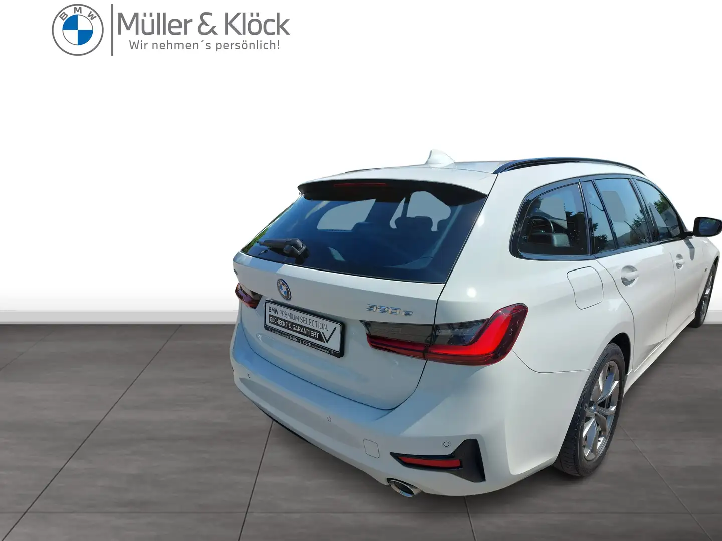 BMW 320 e xDrive Touring Sport Line HK HiFi DAB LED Bianco - 2