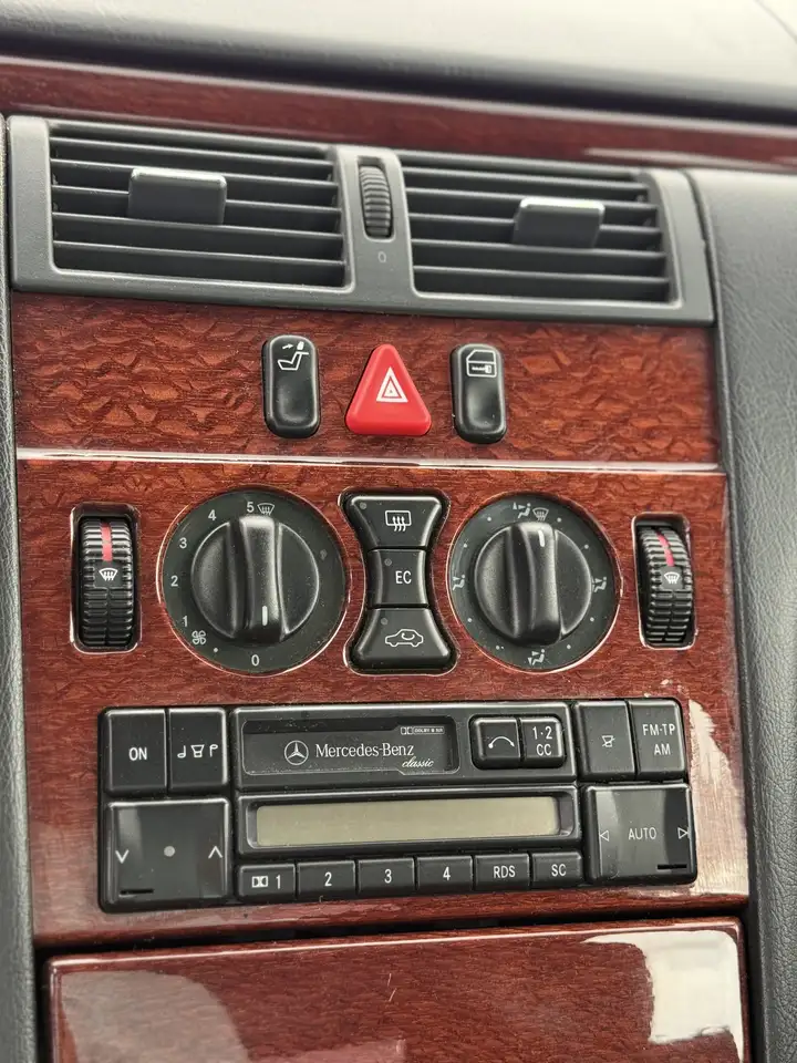 Mercedes-Benz E 200 Avantgarde, foto 8