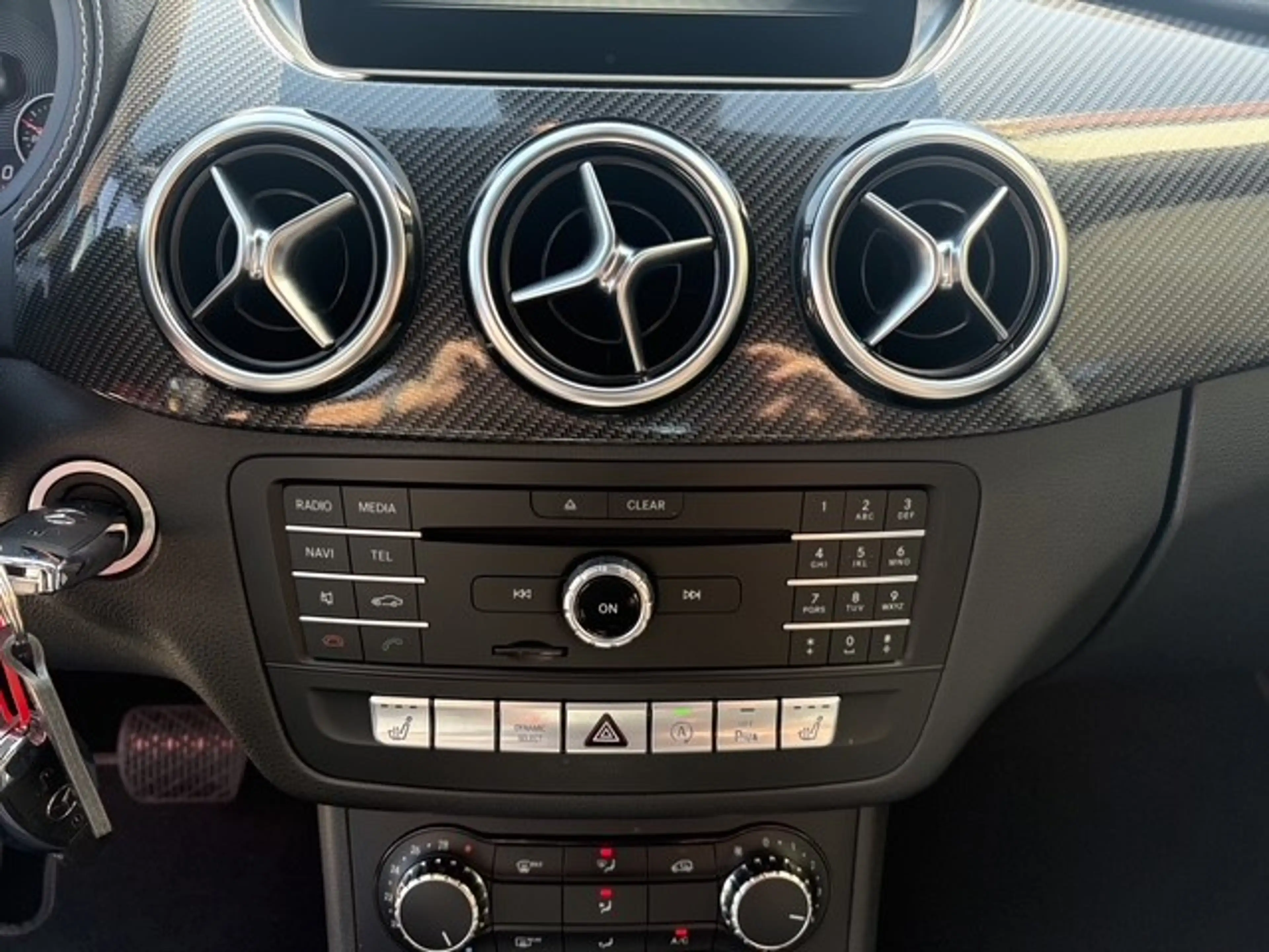 Mercedes-Benz B 200 Urban Style Edition | Navi | Leer | Camera | 32.13 — photo 14
