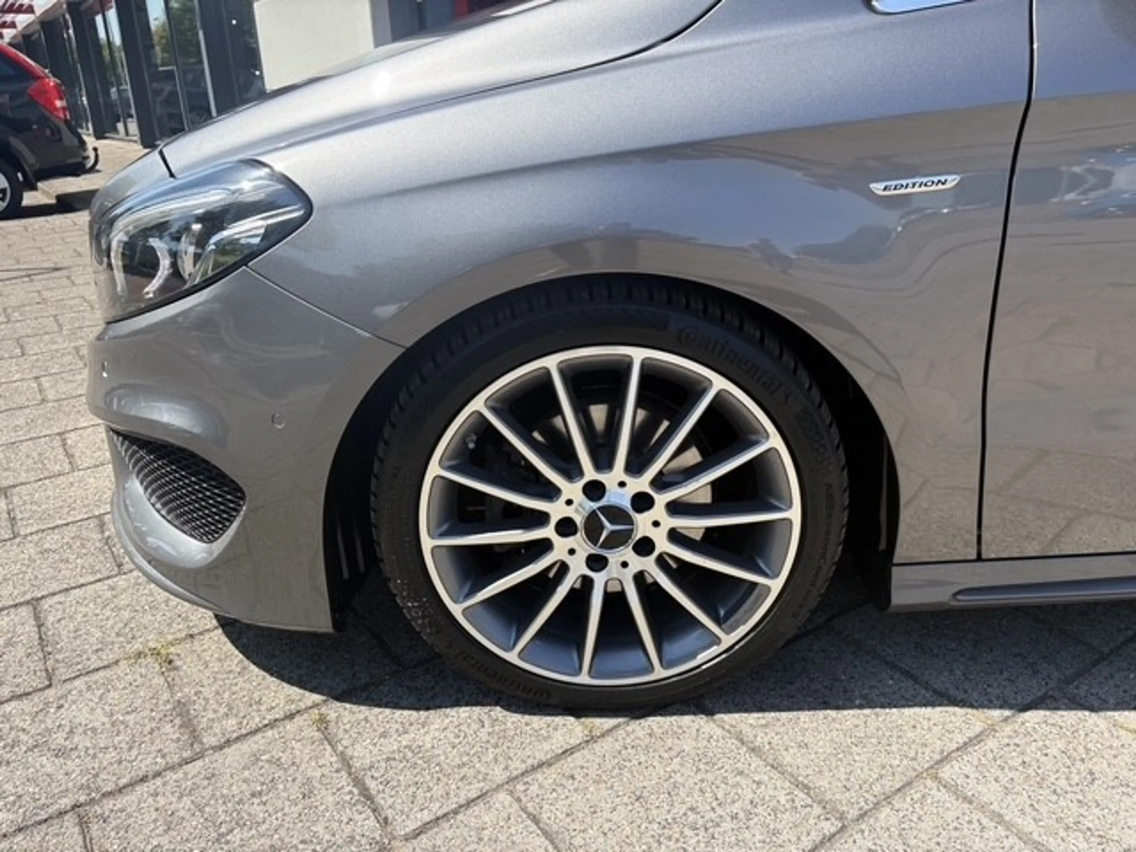 Mercedes-Benz B 200 Urban Style Edition | Navi | Leer | Camera | 32.13 — photo 8