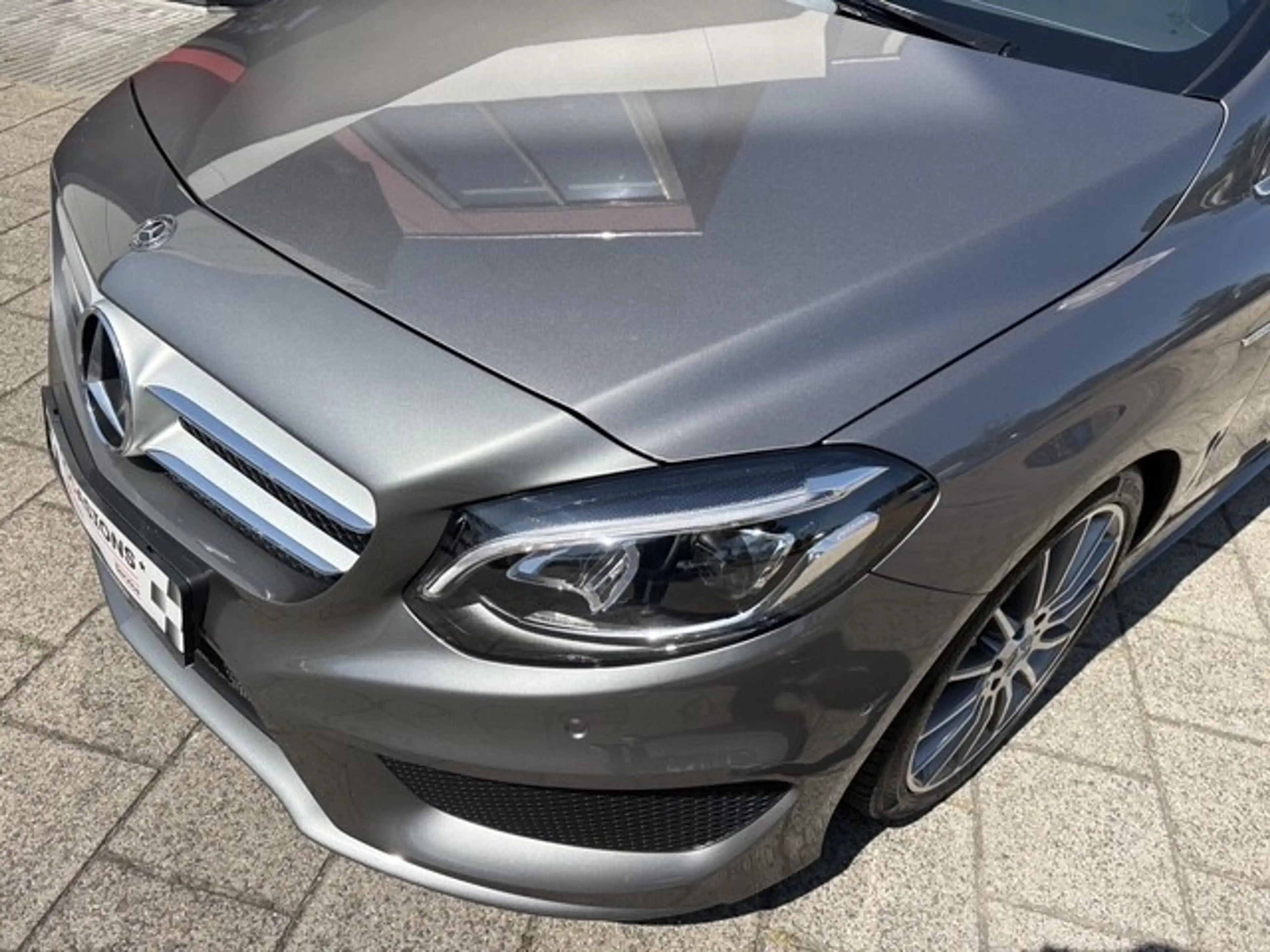 Mercedes-Benz B 200 Urban Style Edition | Navi | Leer | Camera | 32.13 — photo 7