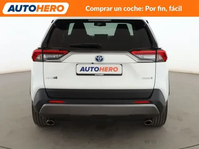 Toyota Rav4 view 5