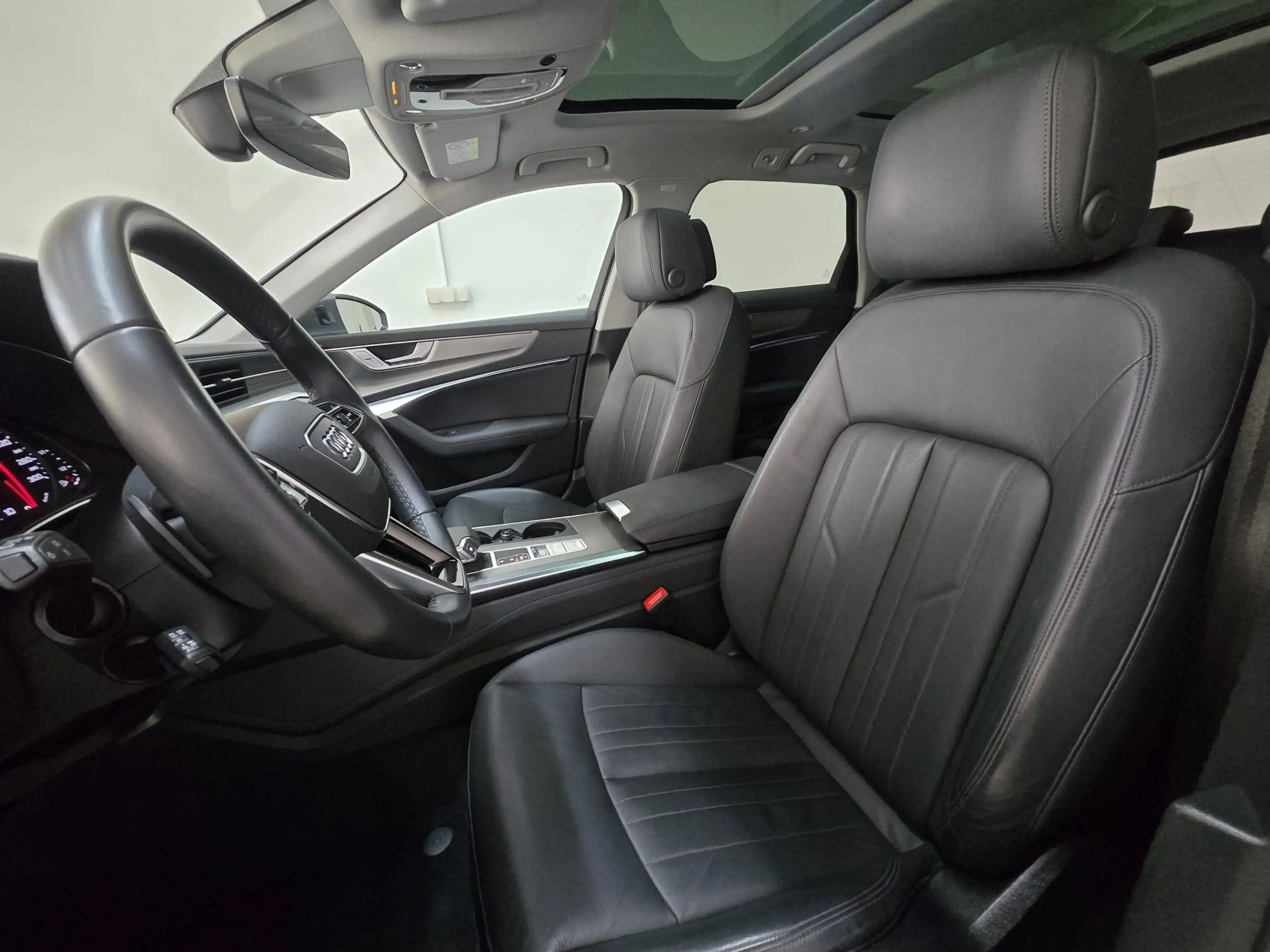 Audi A6 Avant 40 TDI S Line Matrix Panorama Leder Memory 1.Hand — photo 7