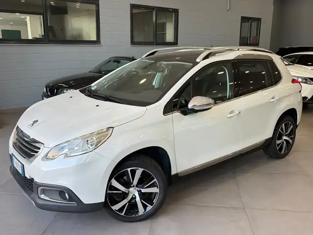 Peugeot 2008 view 2