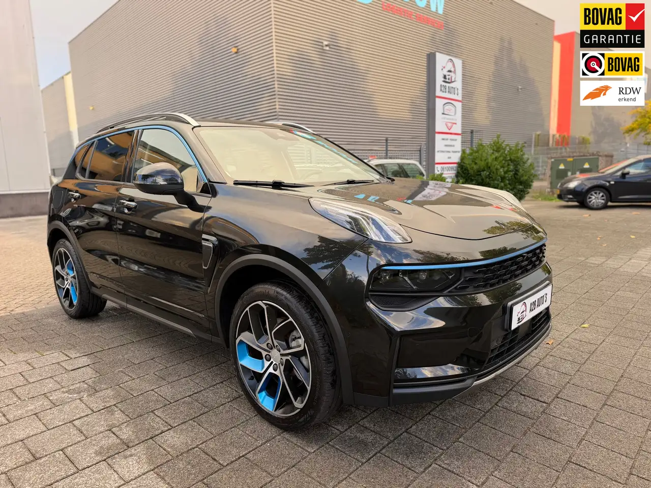 Lynk & Co 01