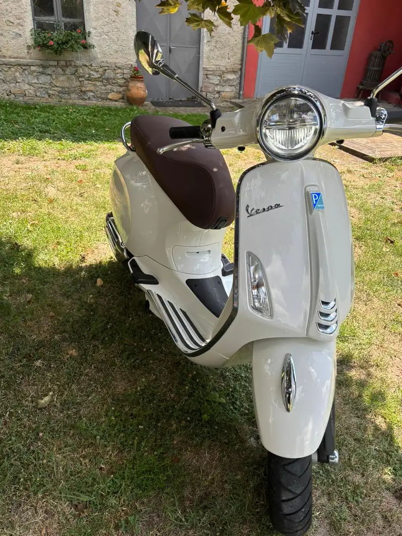 Vespa Primavera 50 standard Bianco - 2