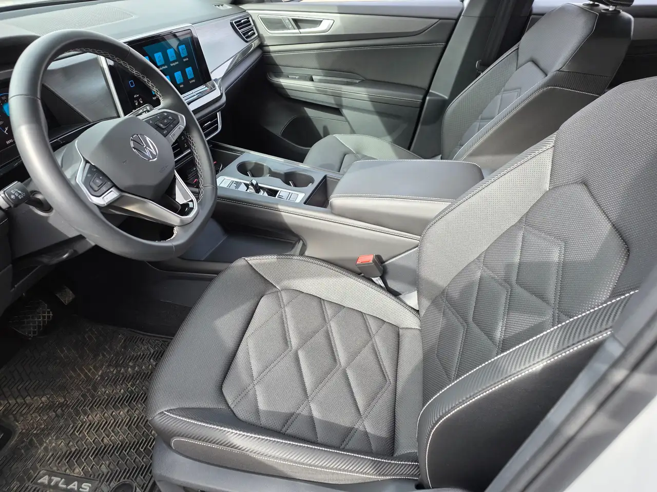 Volkswagen Atlas снимка Volkswagen Atlas