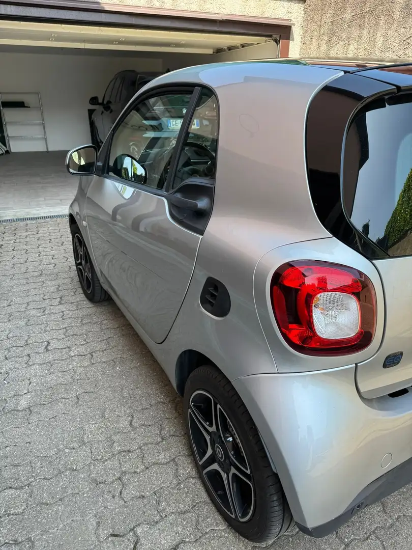 smart forTwo Fortwo eq racingrey 4,6kW Grigio - 2