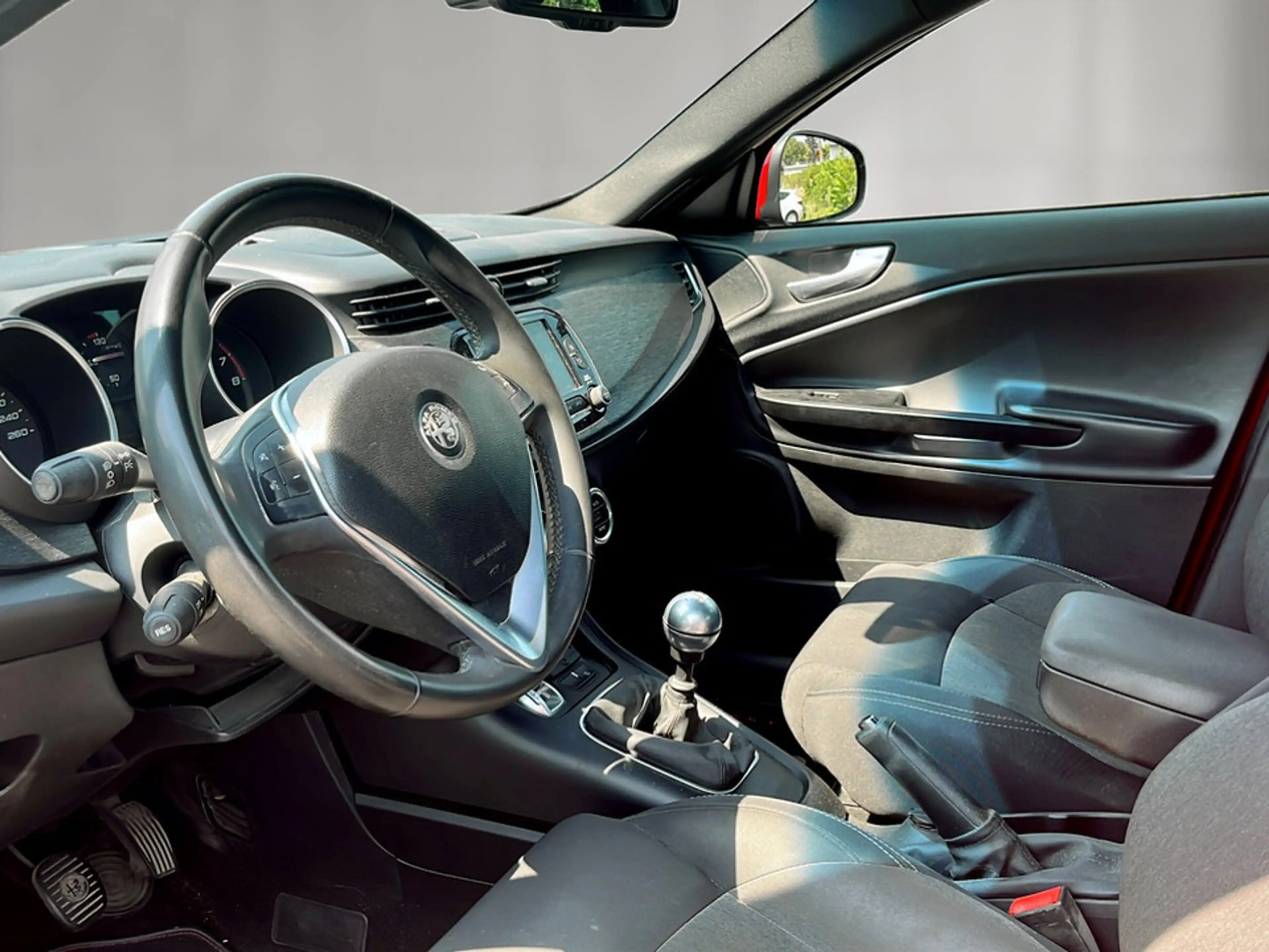 Alfa Romeo Giulietta 1,4 TB — photo 7