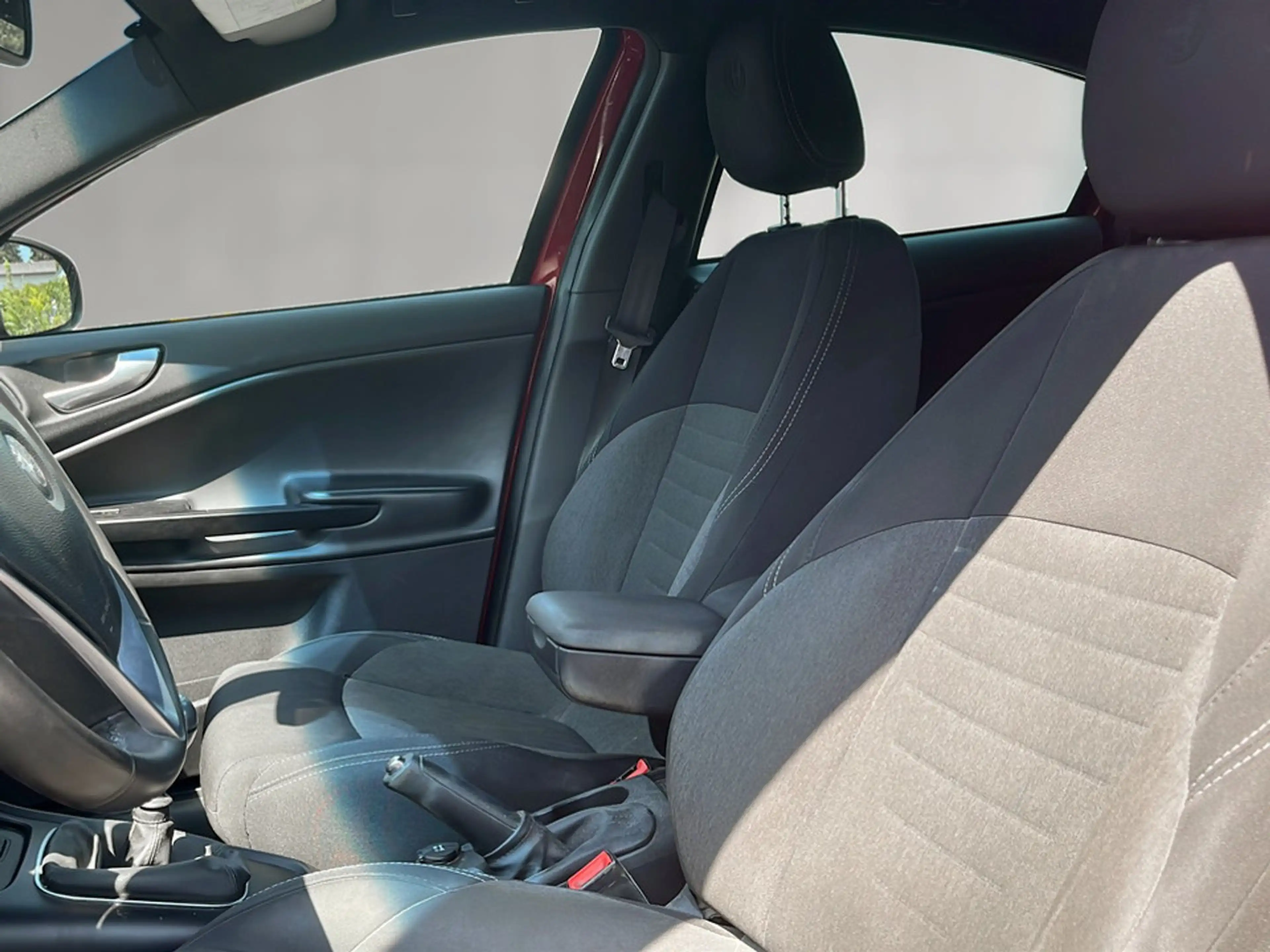 Alfa Romeo Giulietta 1,4 TB — photo 8