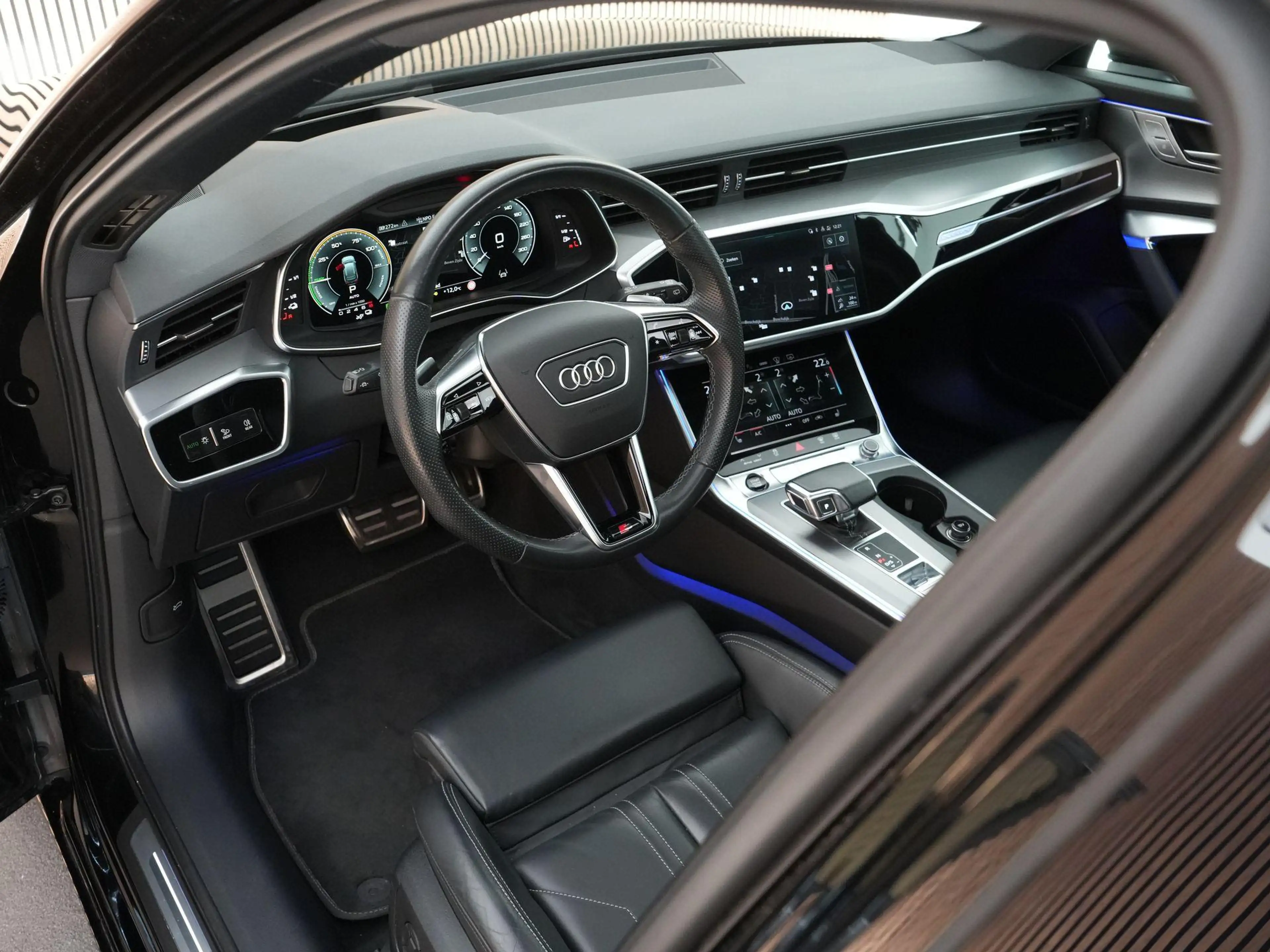 Audi A6 Avant 55 TFSI e 367pk quattro Pro Line S Competiti — photo 9