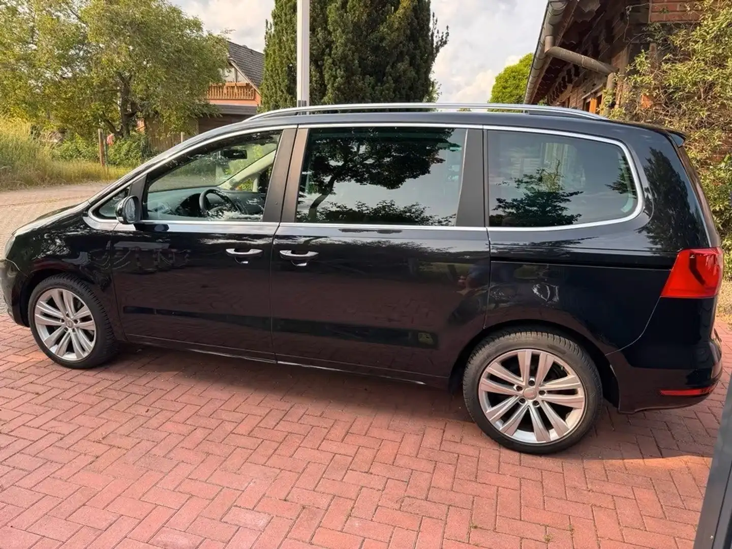 SEAT Alhambra 2.0 TDI Style TDI Allrad 5Sitz, Glasdach & AHK - 2
