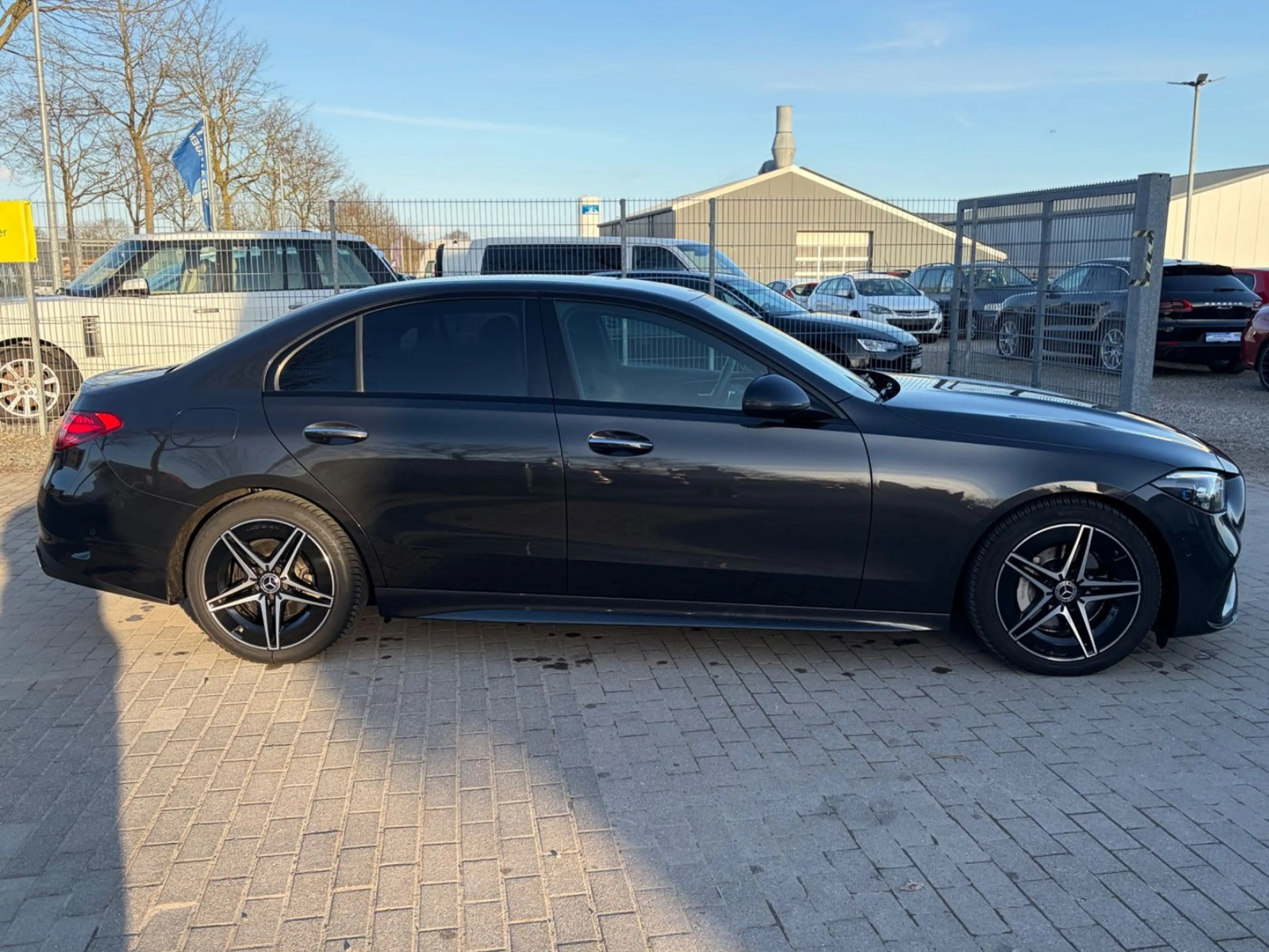 Mercedes-Benz C 200 d Lim AMG-Line Distroni Multibeam Burmester — photo 4