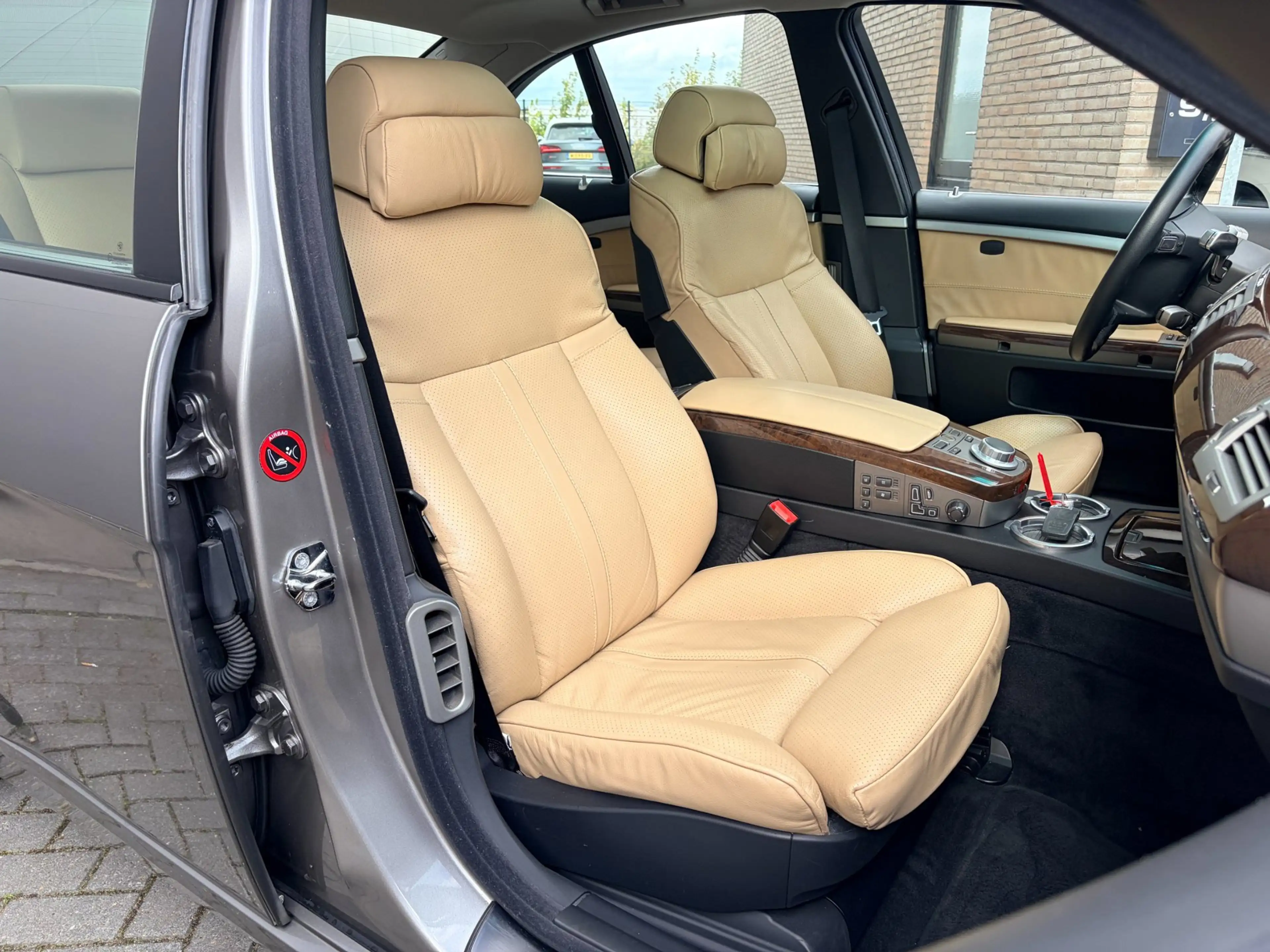 BMW 750 7-serie 750i Executive — photo 5