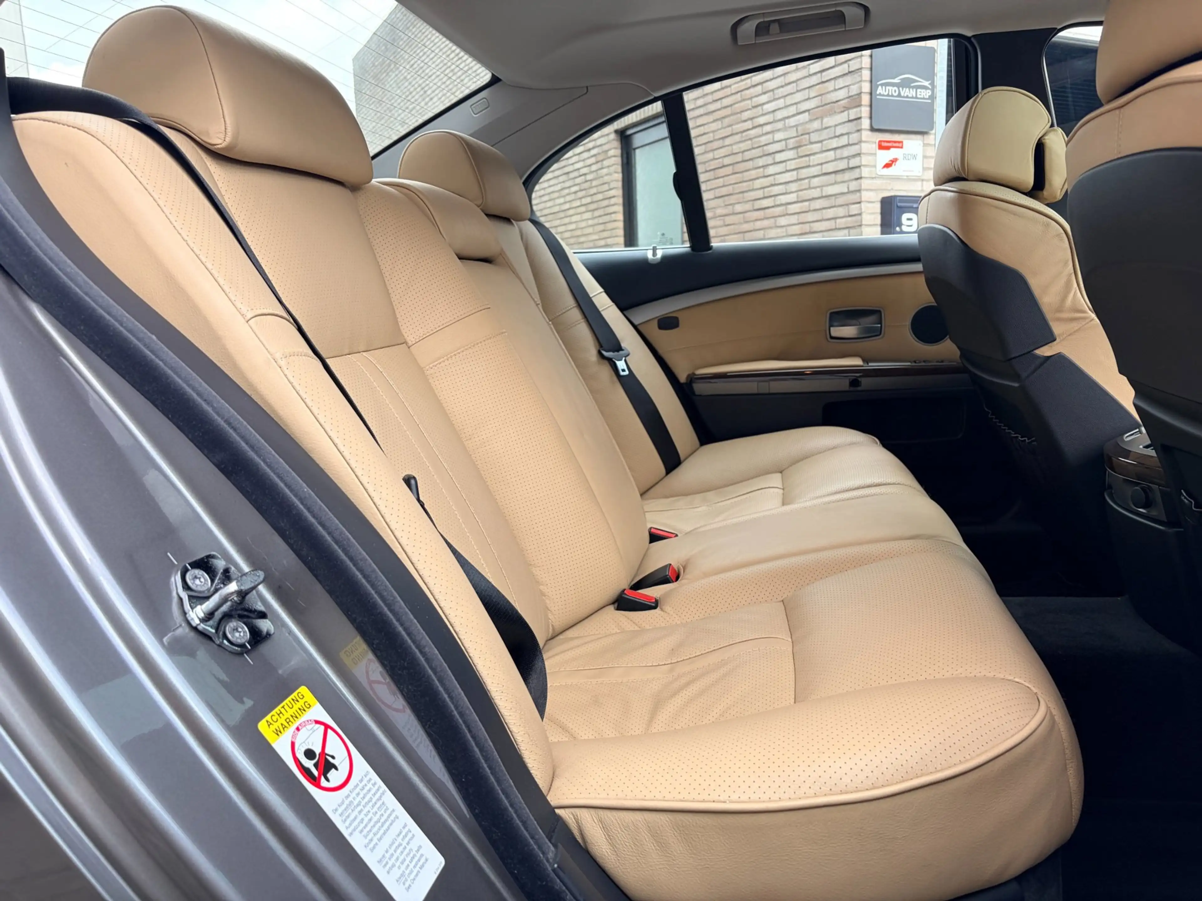 BMW 750 7-serie 750i Executive — photo 6