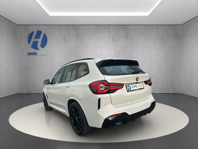 BMW X3 view 5