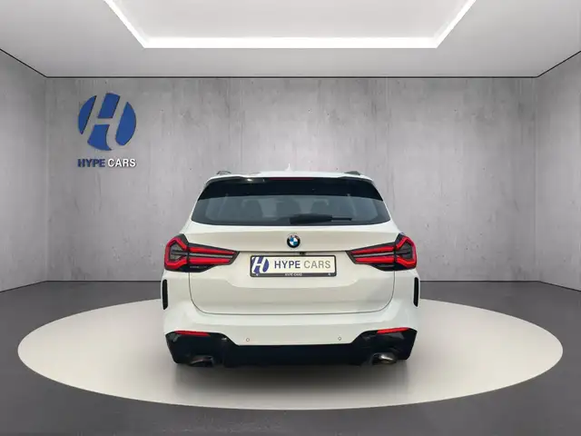BMW X3 view 8