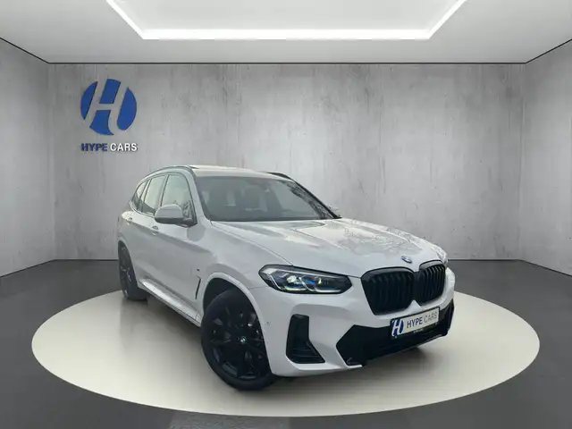 BMW X3 view 3