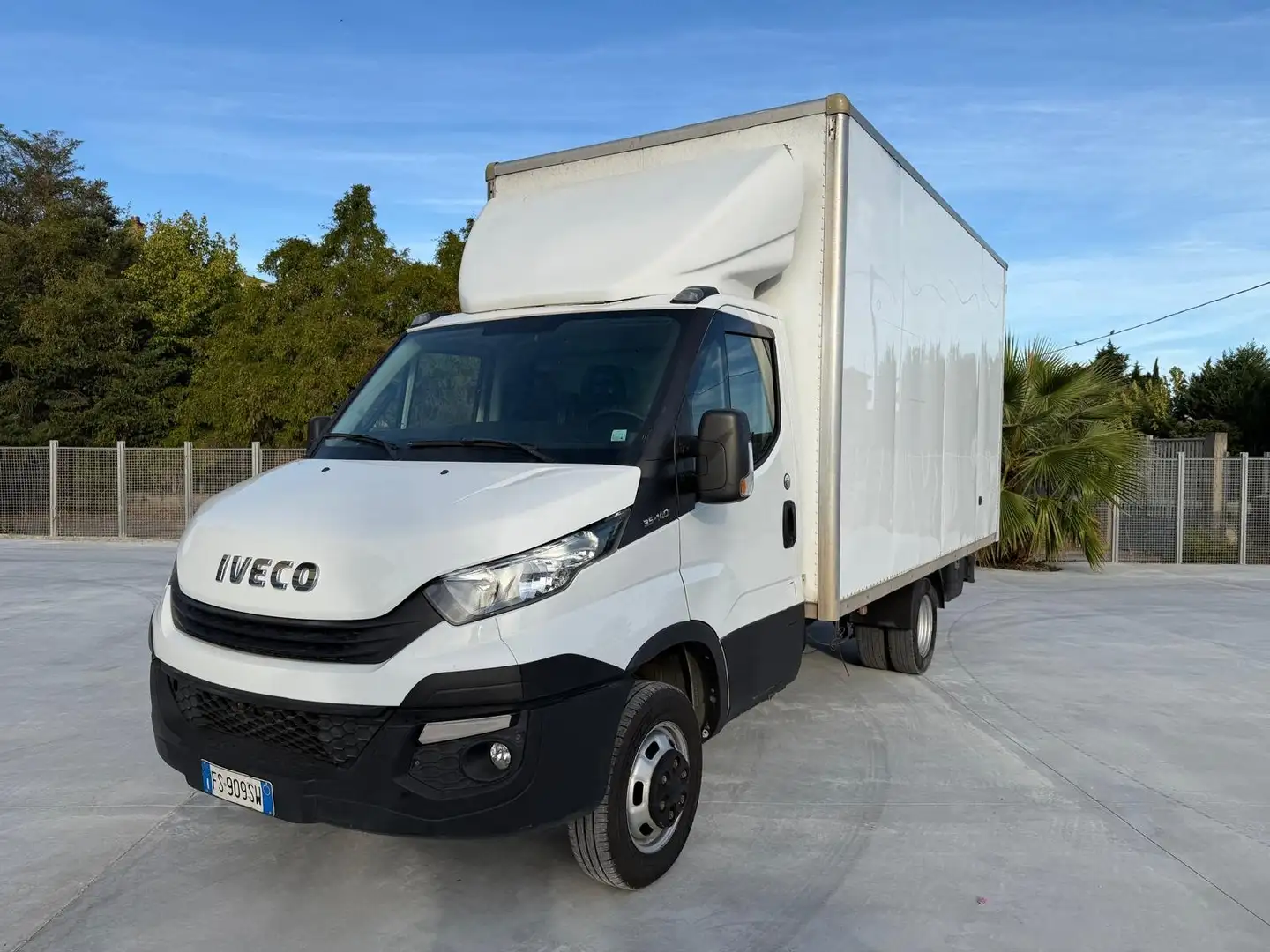 Iveco Daily 35c14 passo 3750 QUAD-TOR,FURGONATO CON PANNELLI Weiß - 1