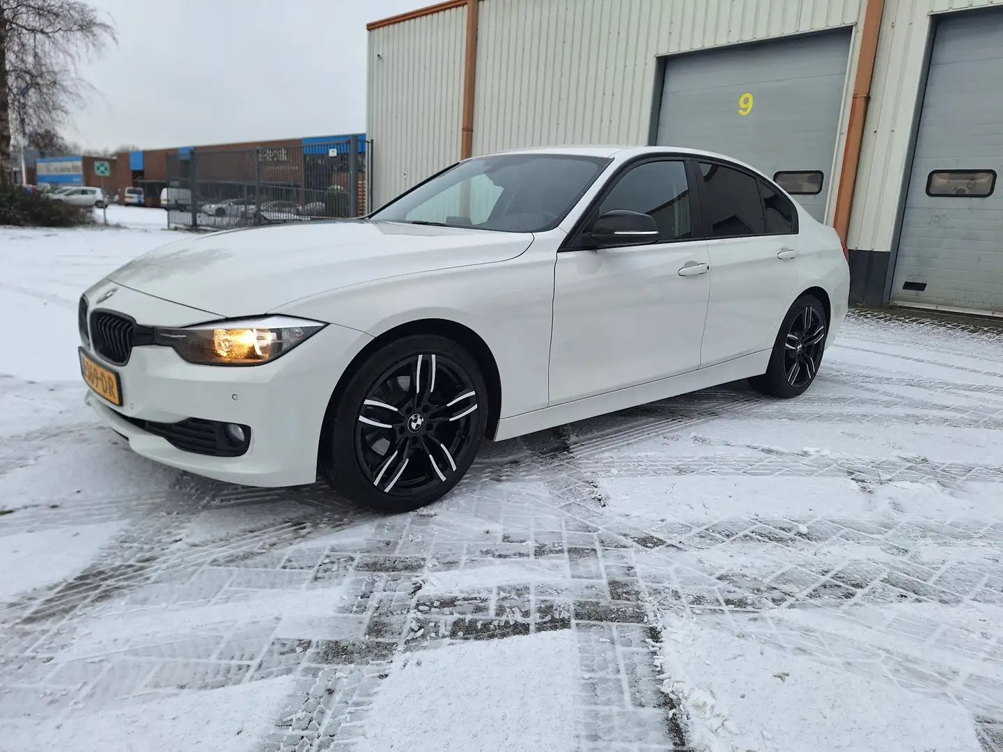BMW 316 316i Upgrade Edition Beyaz - 1