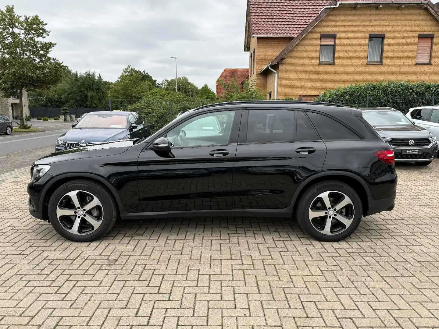 Mercedes-Benz GLC 220 d 4Matic | Aut. | LED | Kamera | TÜV neu Noir - 2