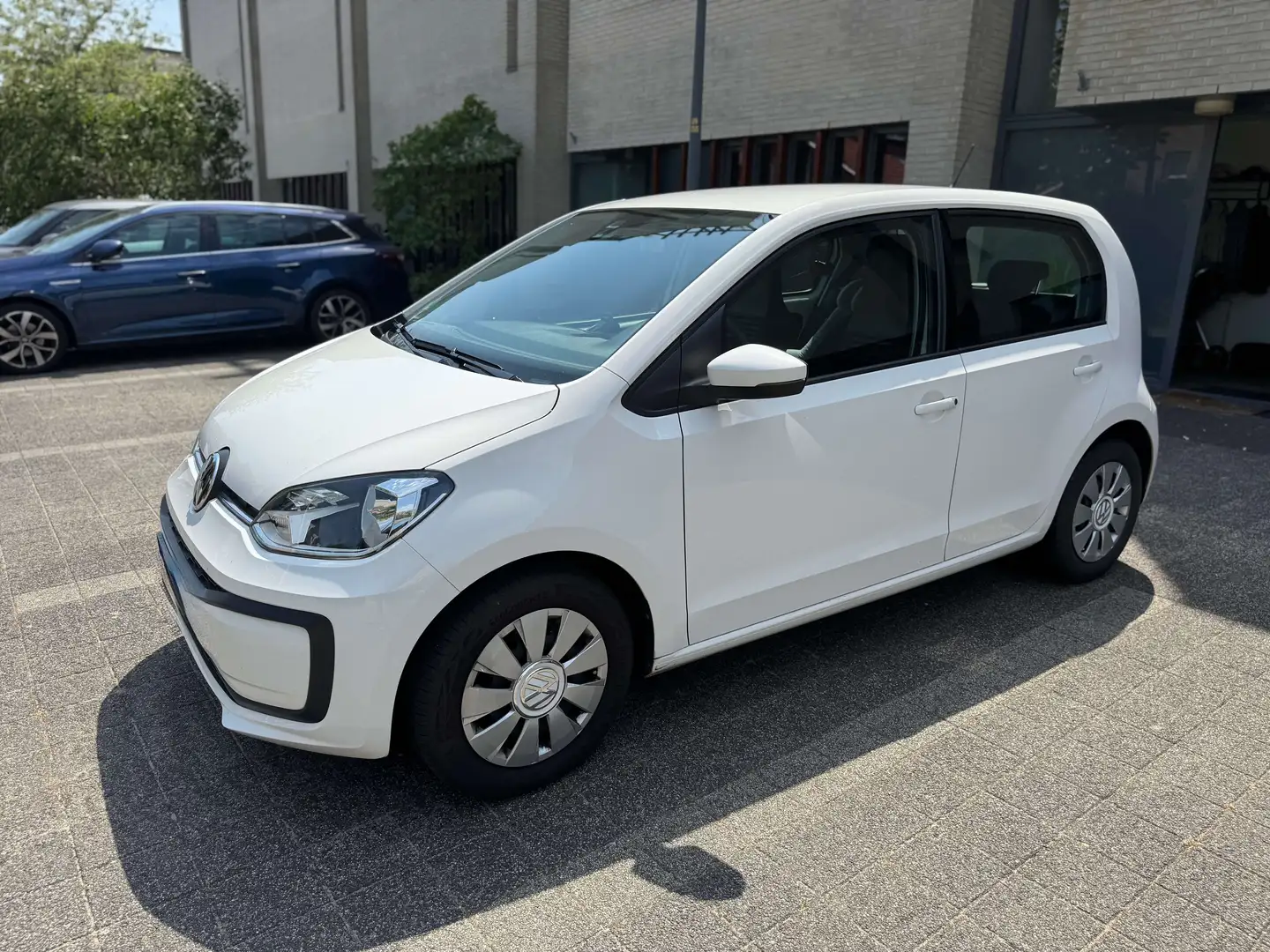 Volkswagen up! up! 1.0 BMT move Wit - 1